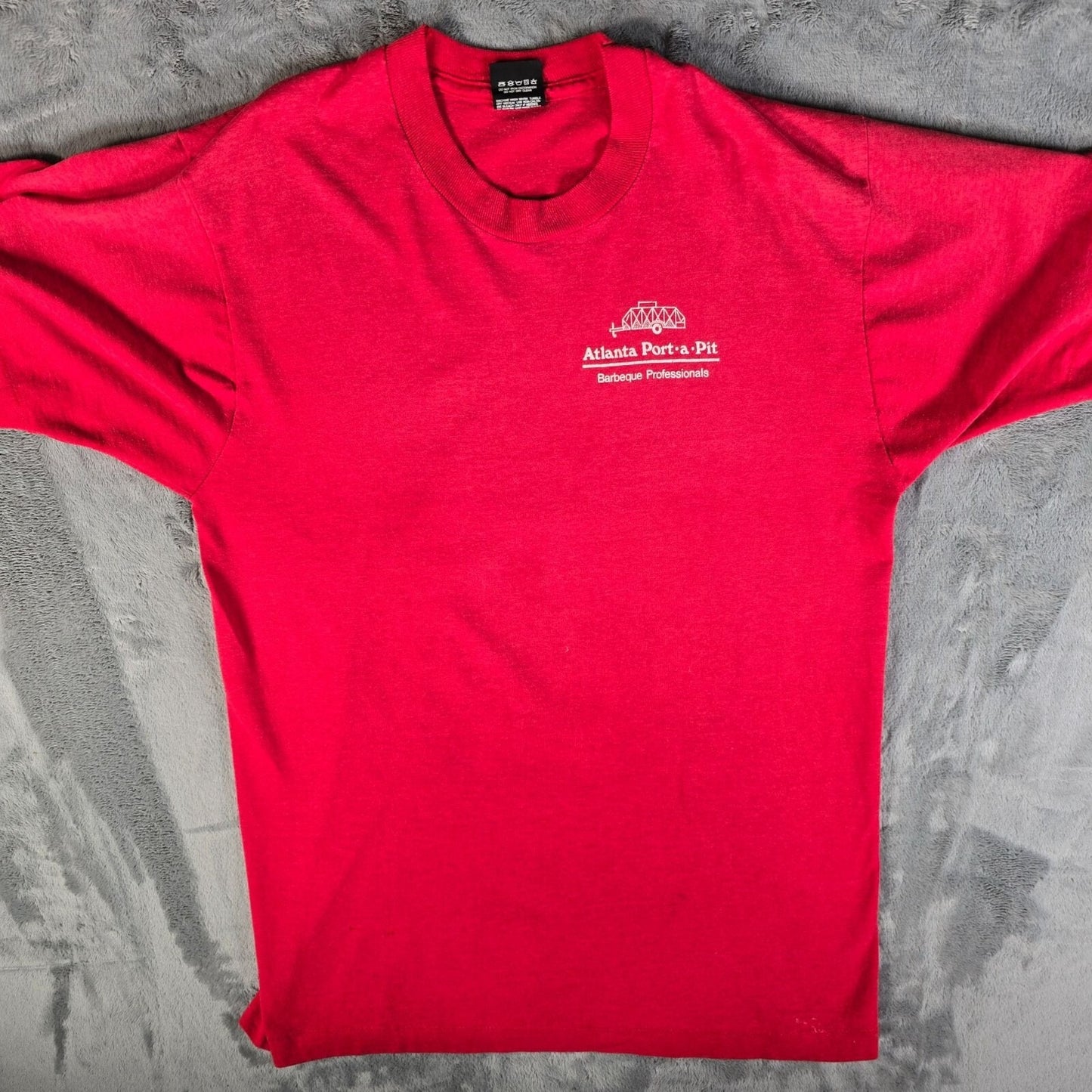 Vintage 1990s Atlanta Port-A-Pit Barbeque Professionals Red BBQ T-Shirt (M)