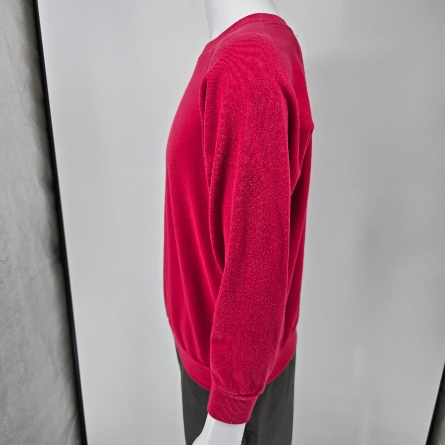 Vintage Distressed 1980s J.E. Morgan Fleecewear Raglan Pink Sweatshirt (M)