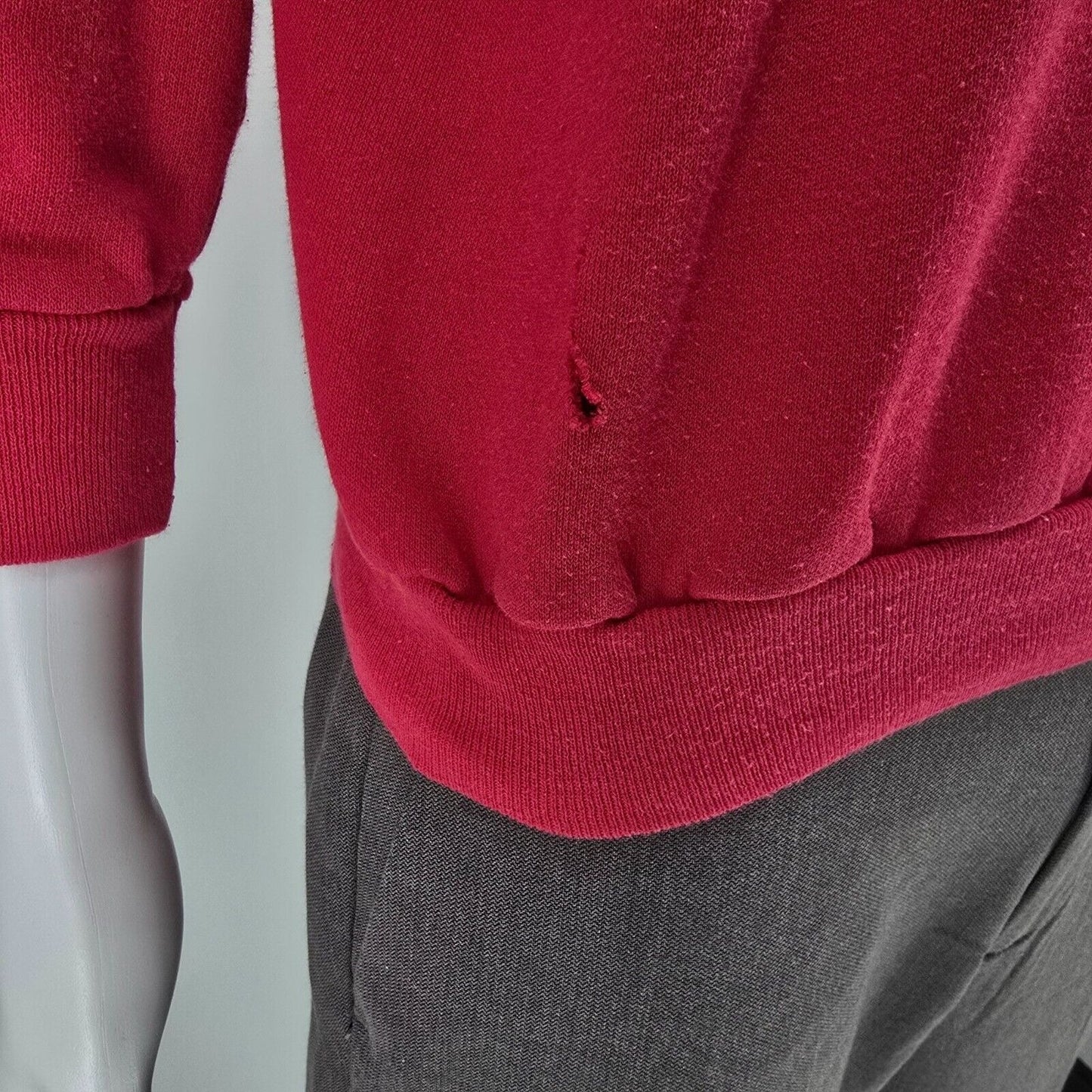 Vintage Distressed 1980s J.E. Morgan Fleecewear Raglan Pink Sweatshirt (M)