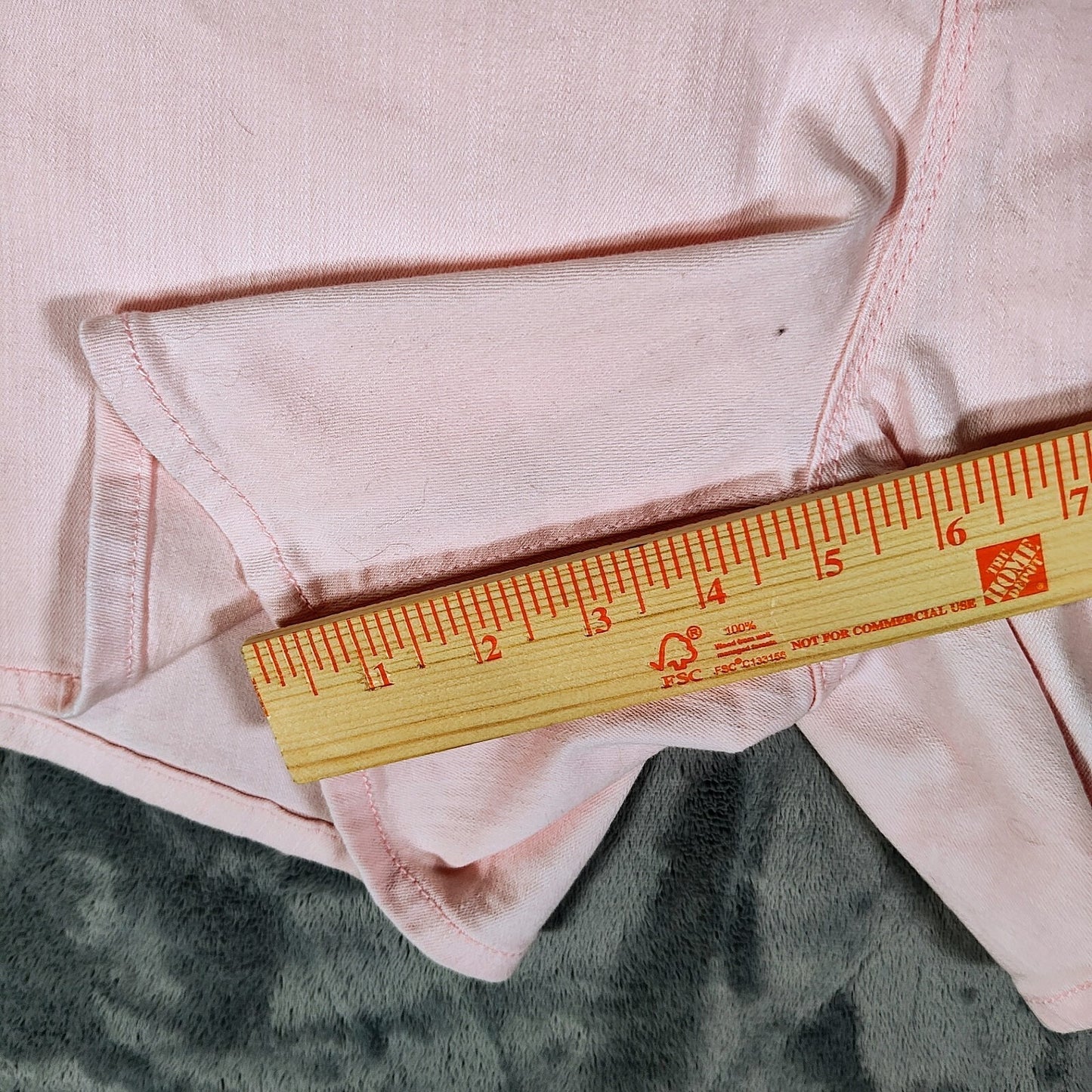 Jessica Simpson Women's Pink High Rise Relaxed Fit Side Slit Short (Size 8)