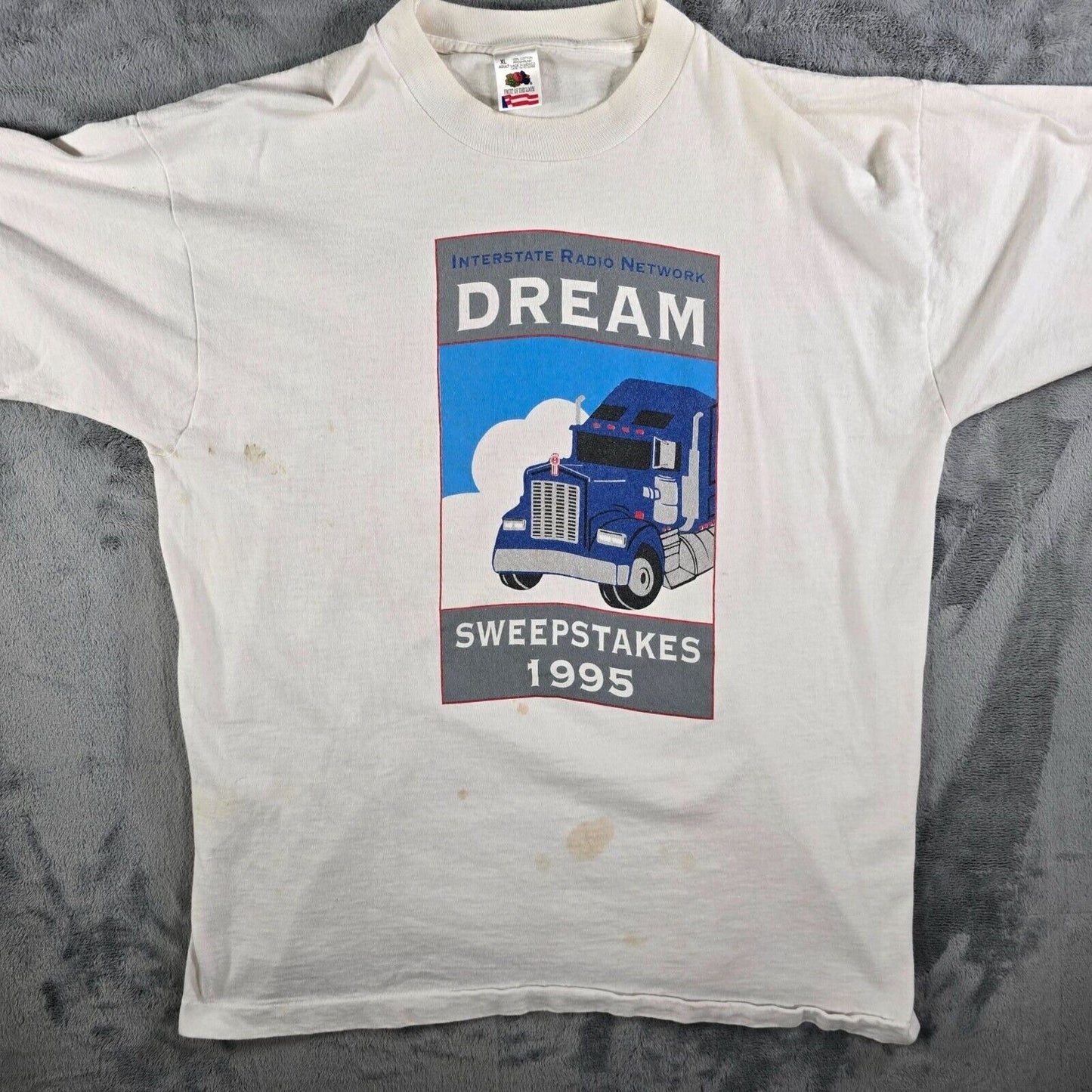 Vintage Thrashed Interstate Radio Network Dream Sweepstakes 1995 T-Shirt (XL)