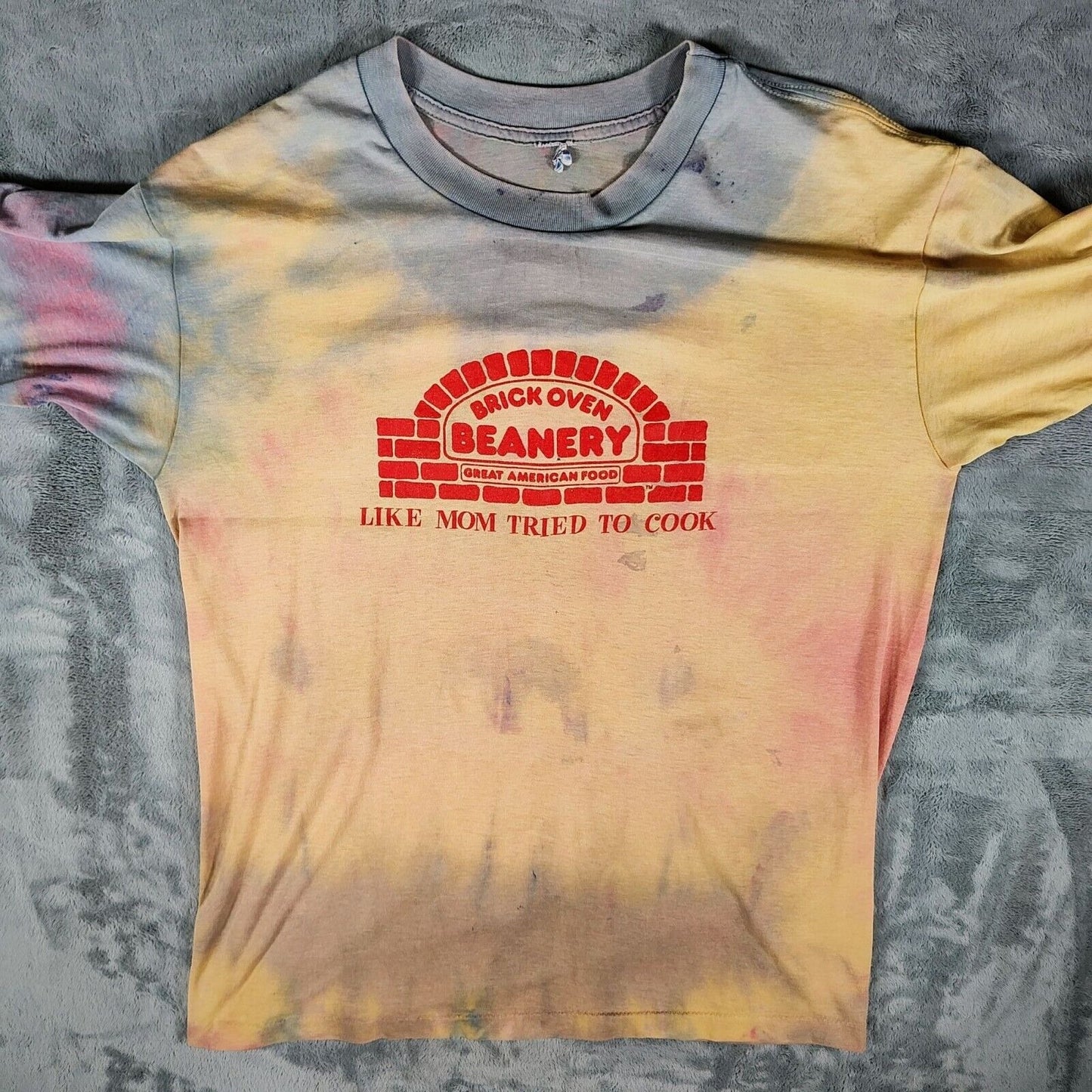 Vintage Boise, Idaho Brick Oven Beanery Great American Food Tie-Dye T-Shirt (L)