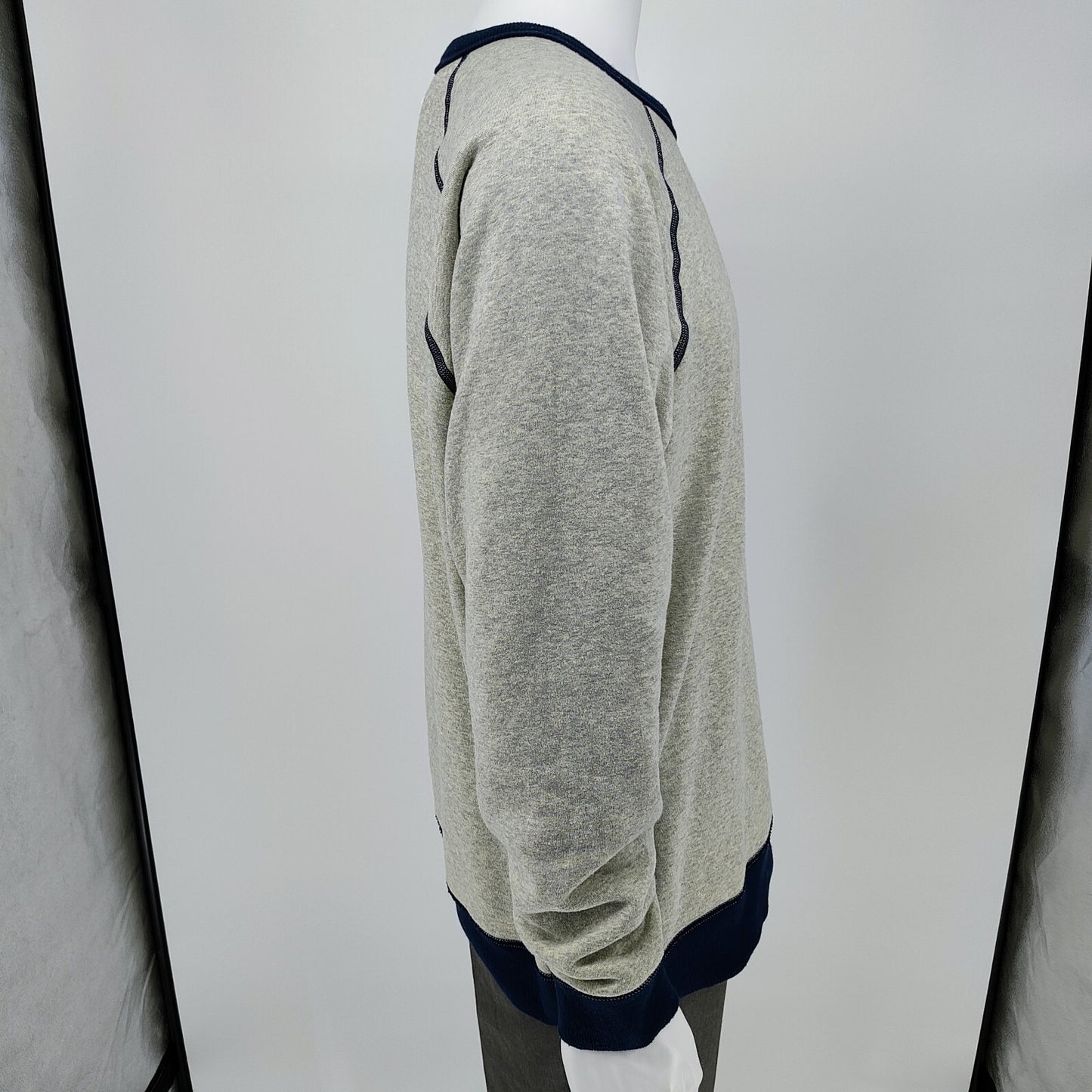 Patagonia Men's Reversible Sherpa Crew Neck Sweater Oatmeal/Navy (Large)
