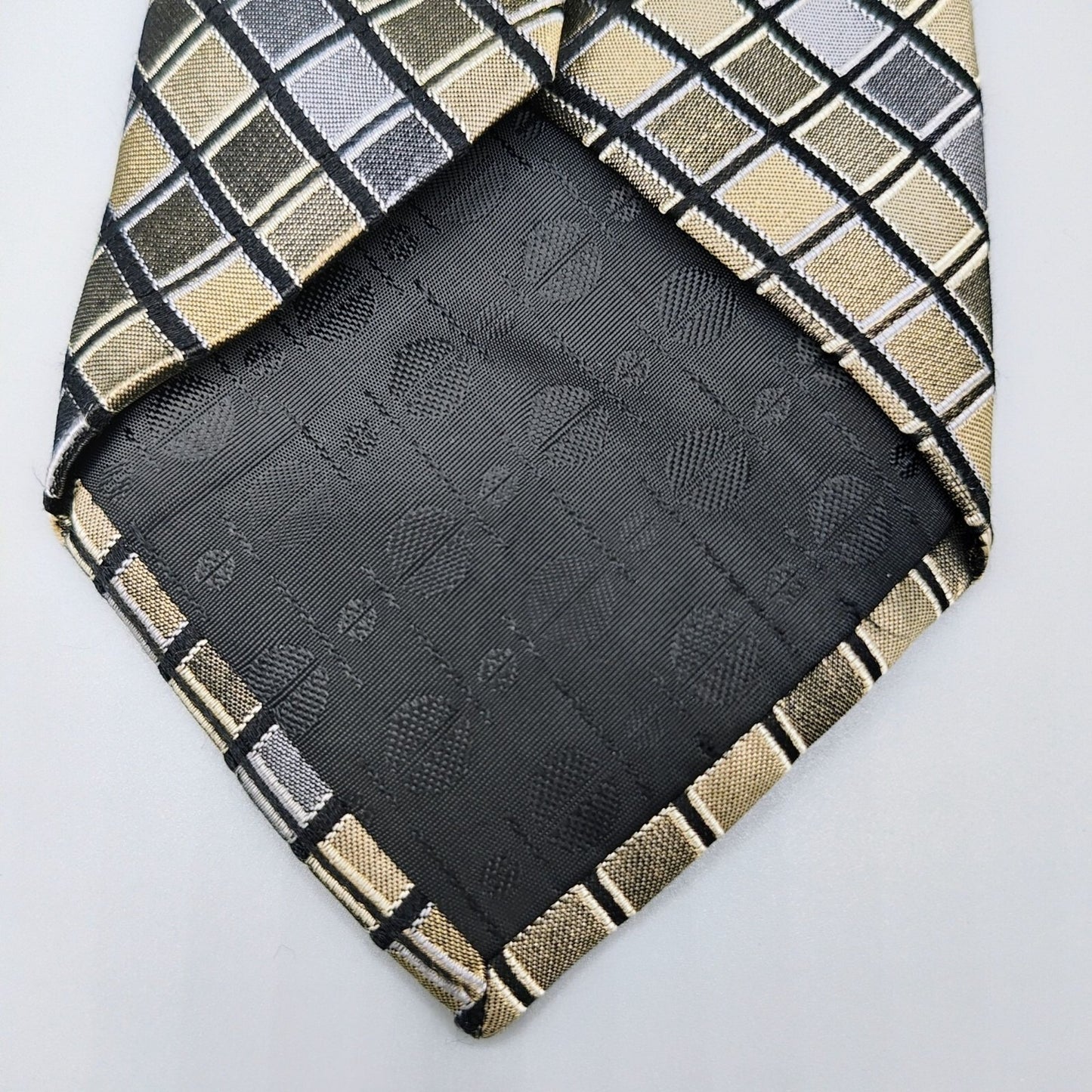 Perry Ellis Portfolio Mens Geometric Checkered Silk Tie (Fair/Good Condition)