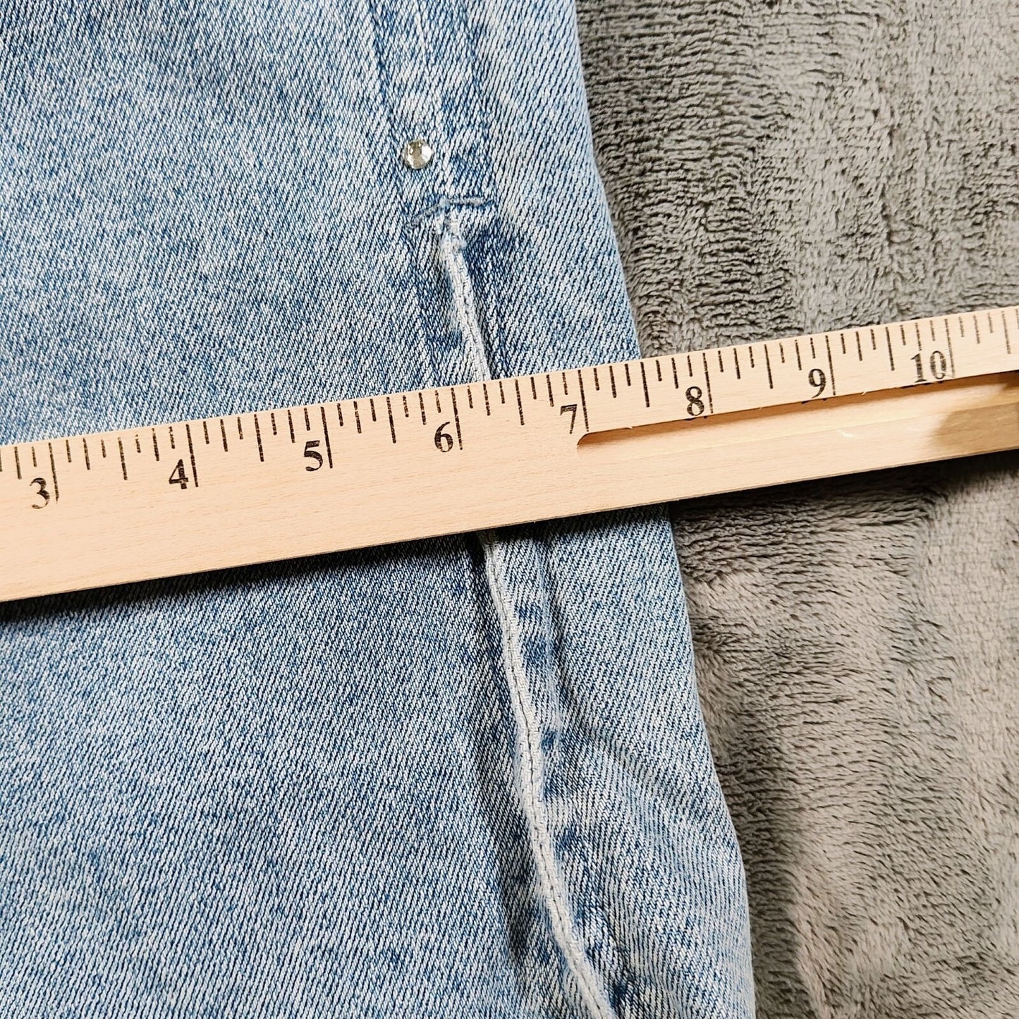 S.O.N.G. Women's Slim Flare Light Wash 27x27.5 Denim Blue Jeans (Size 4/27)