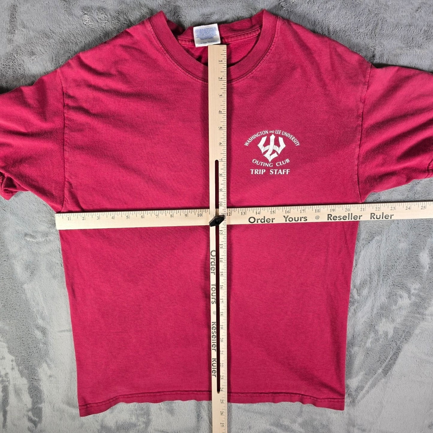Vintage Y2K Washington and Lee University Outing Club Trip Staff T-Shirt (L)