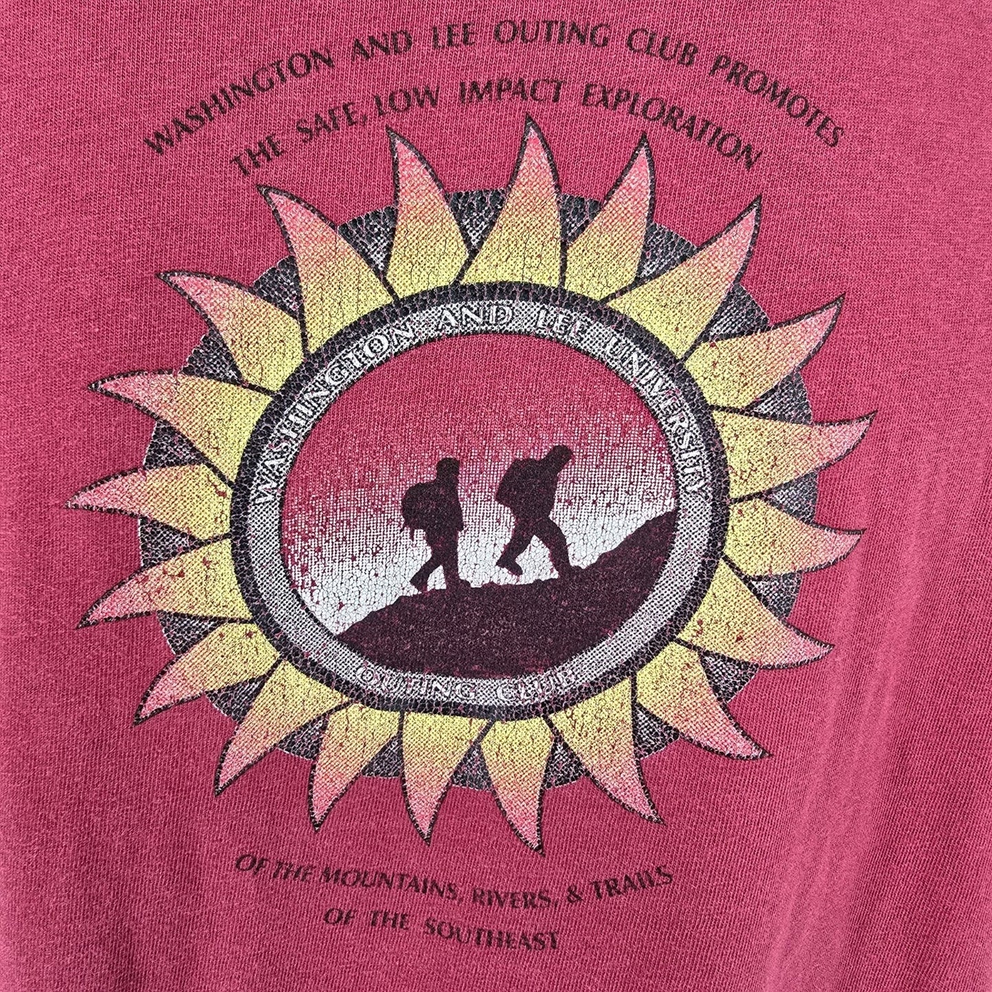 Vintage Y2K Washington and Lee University Outing Club Trip Staff T-Shirt (L)
