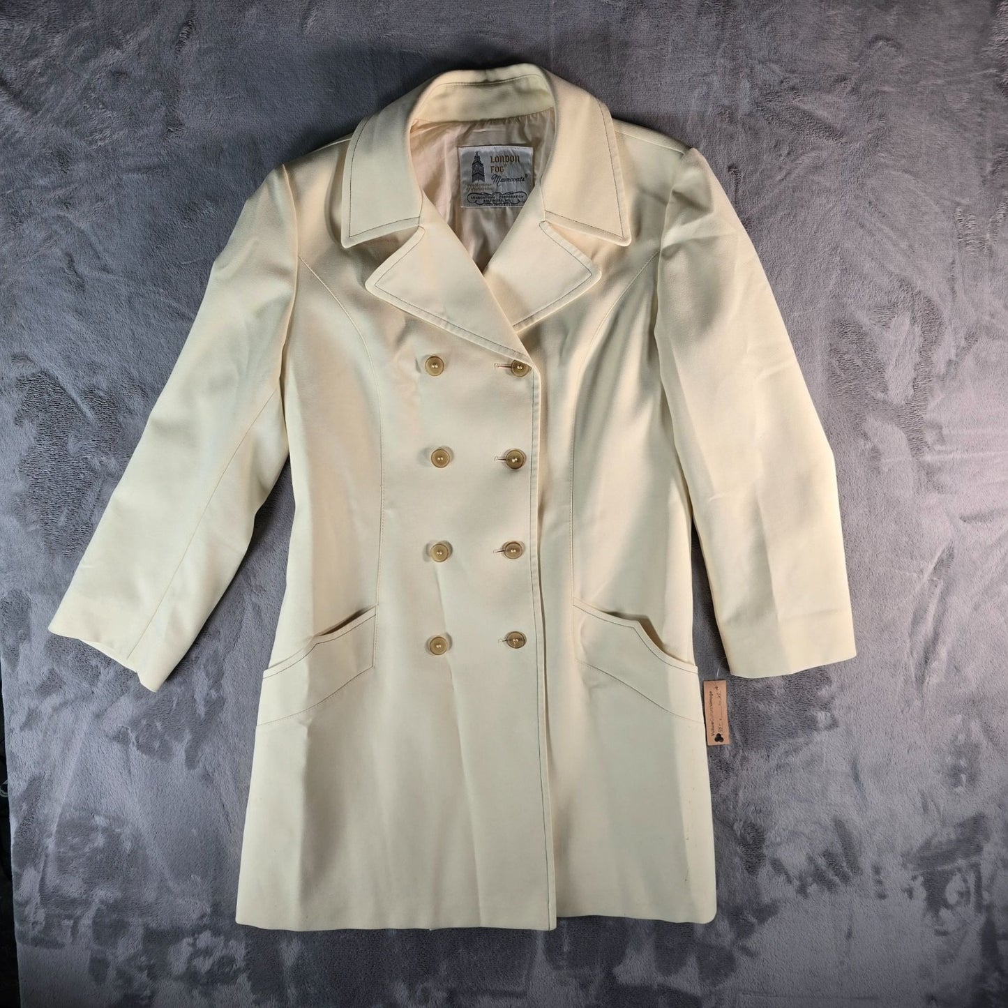 Vintage 1970s London Fog Maincoats Ivory Double-Breasted Walking Coat (M)