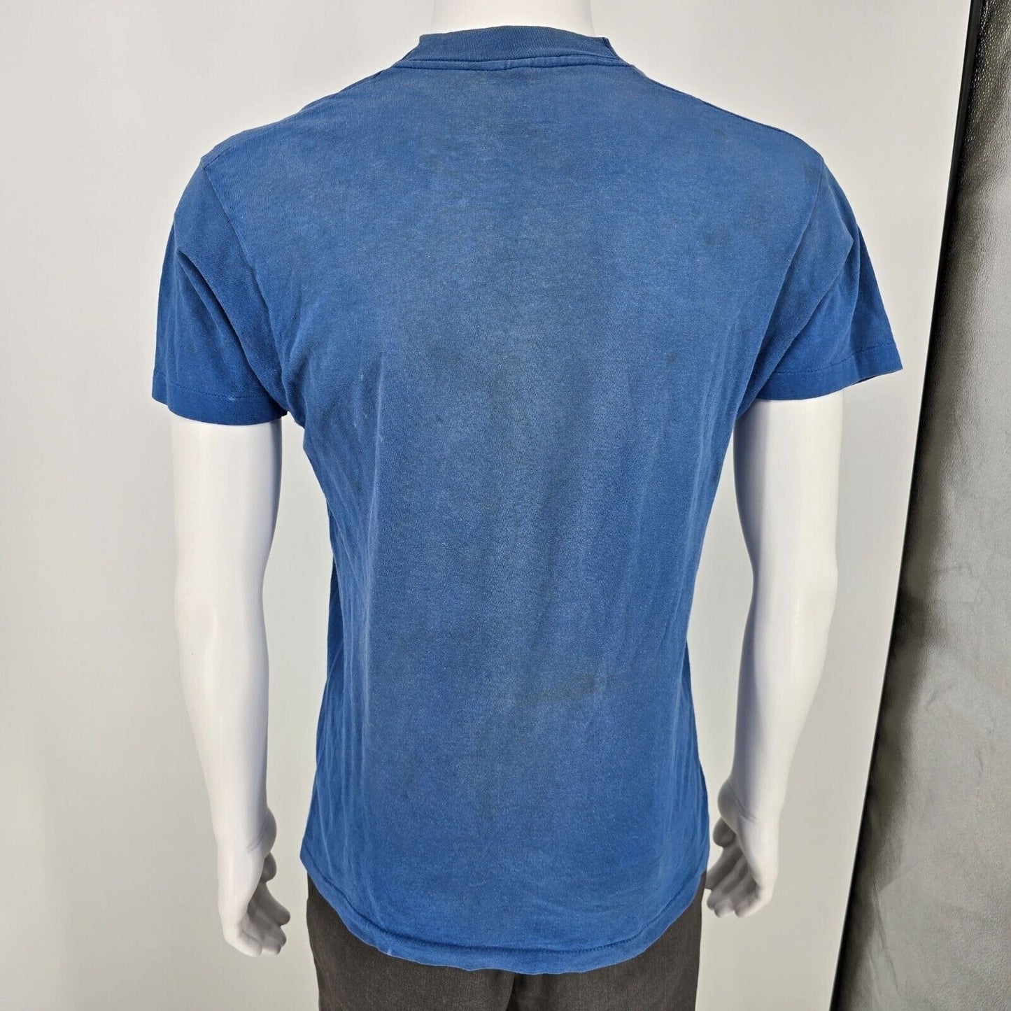 Vintage Thrashed 1980s Blue Fruit of The Loom Blank Pocket Tee T-Shirt (M)