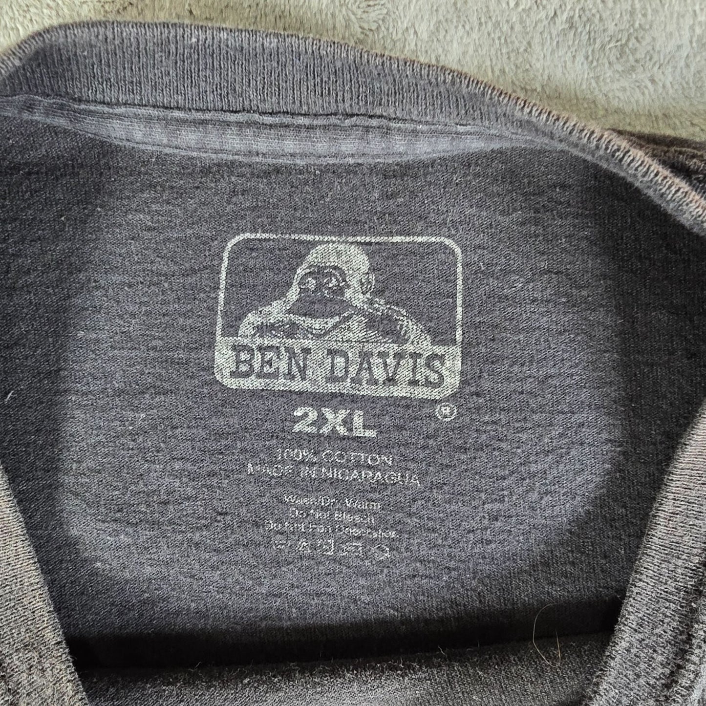 Distressed Ben Davis Workwear "Plenty Tough" Monkey Logo Graphic T-Shirt (2XL)