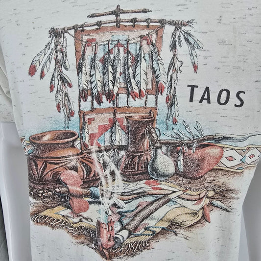 Vintage 1990s Oneita SanSegal Taos New Mexico Peace Pipe Graphic T-Shirt (L)