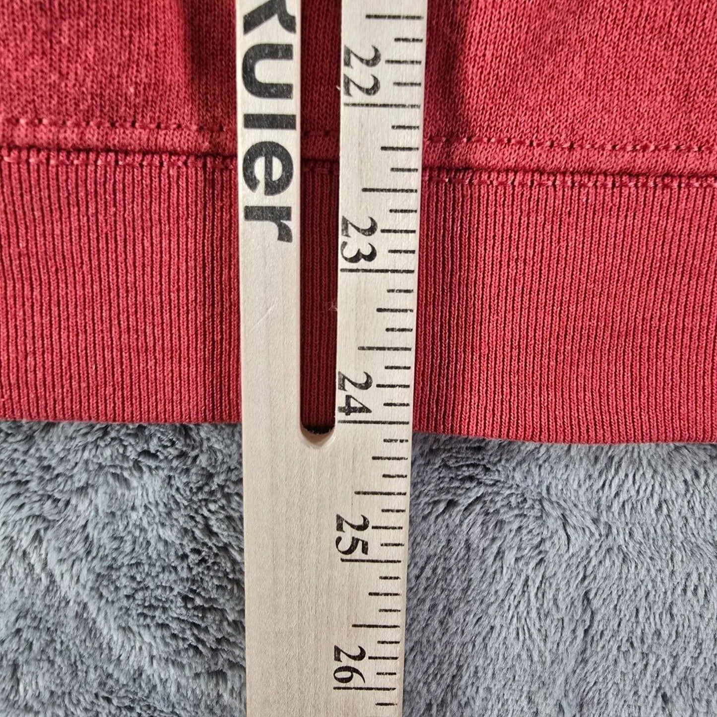 Vintage 1990s Fruit of the Loom Seed Packet Appliques Red Sweatshirt (M)