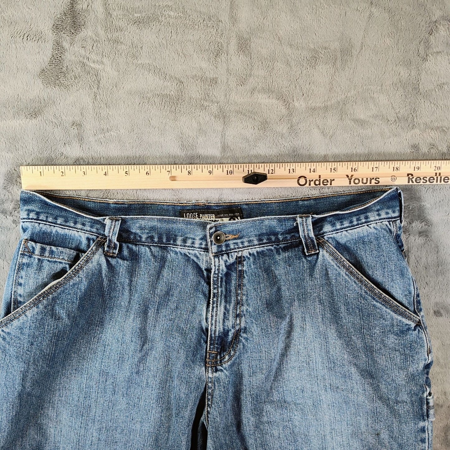 Old Navy 2009 Men's Loose Painter Blue Jean Denim Shorts (Size 36)