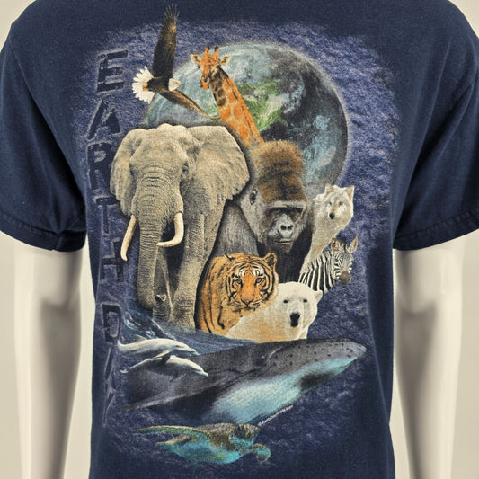 Early 2010s Gildan Heavy Cotton Earth Day Wildlife Collage Navy T-Shirt (M)