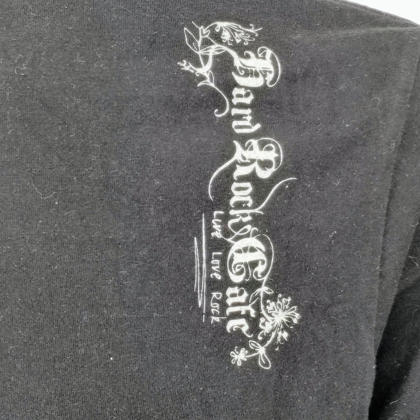 Hard Rock Cafe Miami Y2K Aesthetic Embroidered Black and Red Graphic T-Shirt (S)
