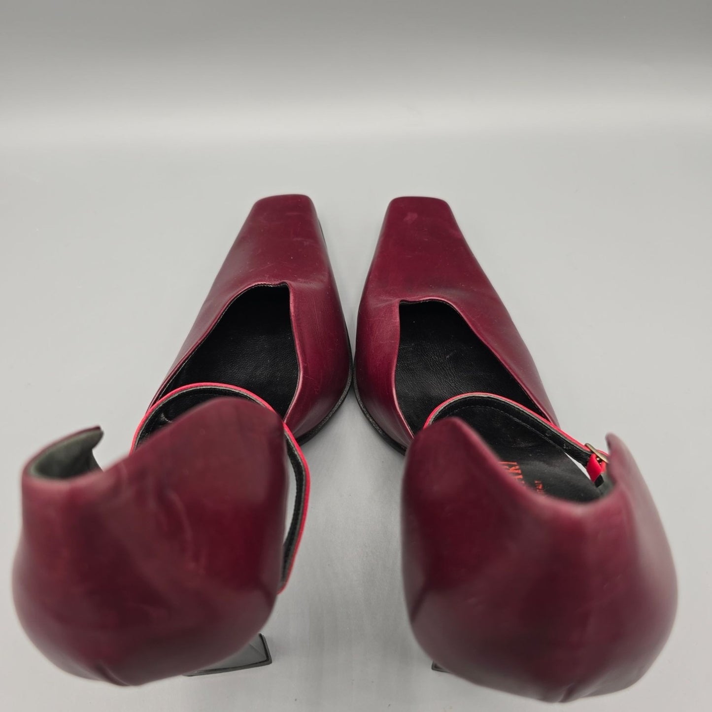 Vintage Deadstock Y2K Pari & Pari Bordeaux Instep-Strap Pumps (EU 37/ US 6.5)
