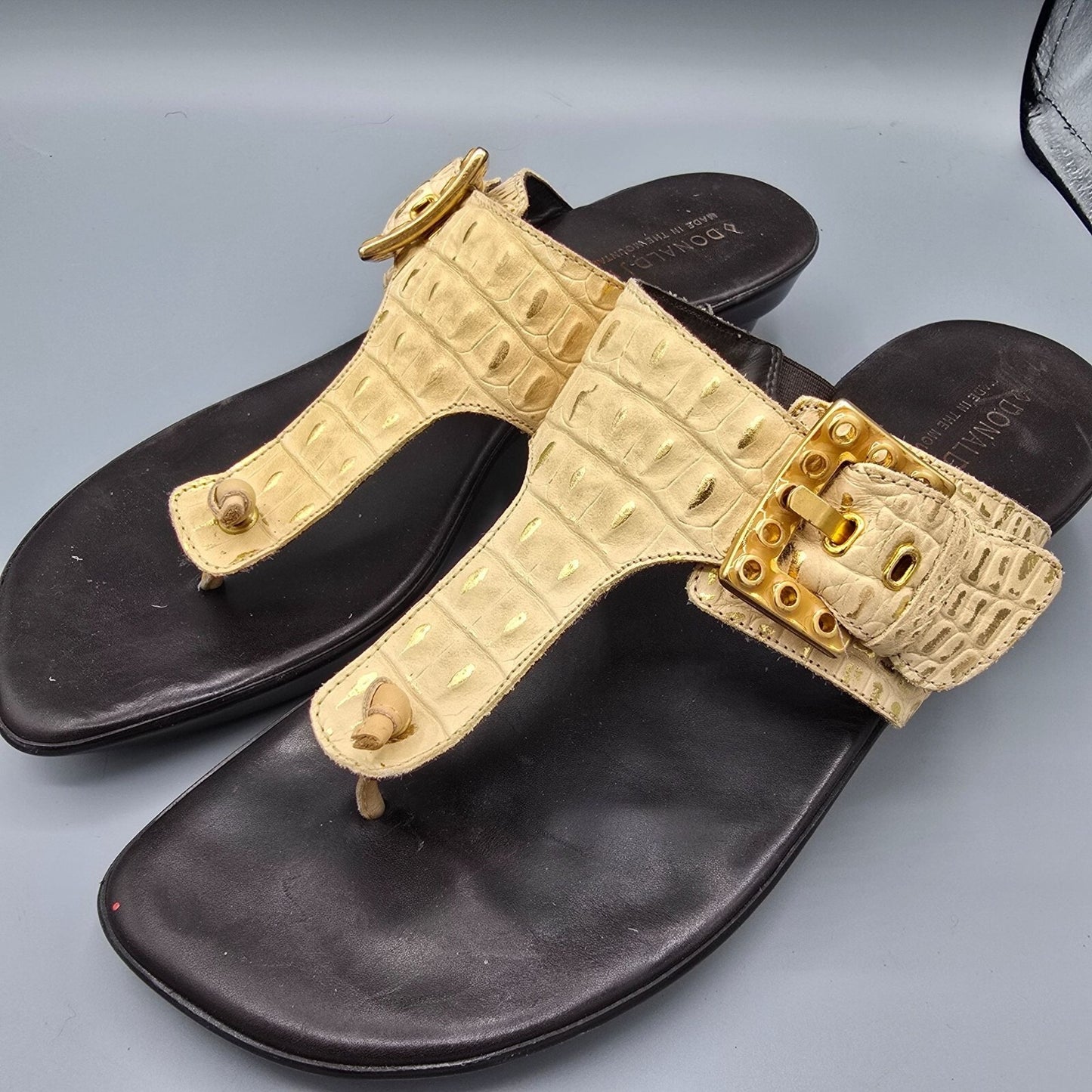 Donald J Pliner Women's Made in Italy Beige Croc Embossed Leather Sandals (10M)