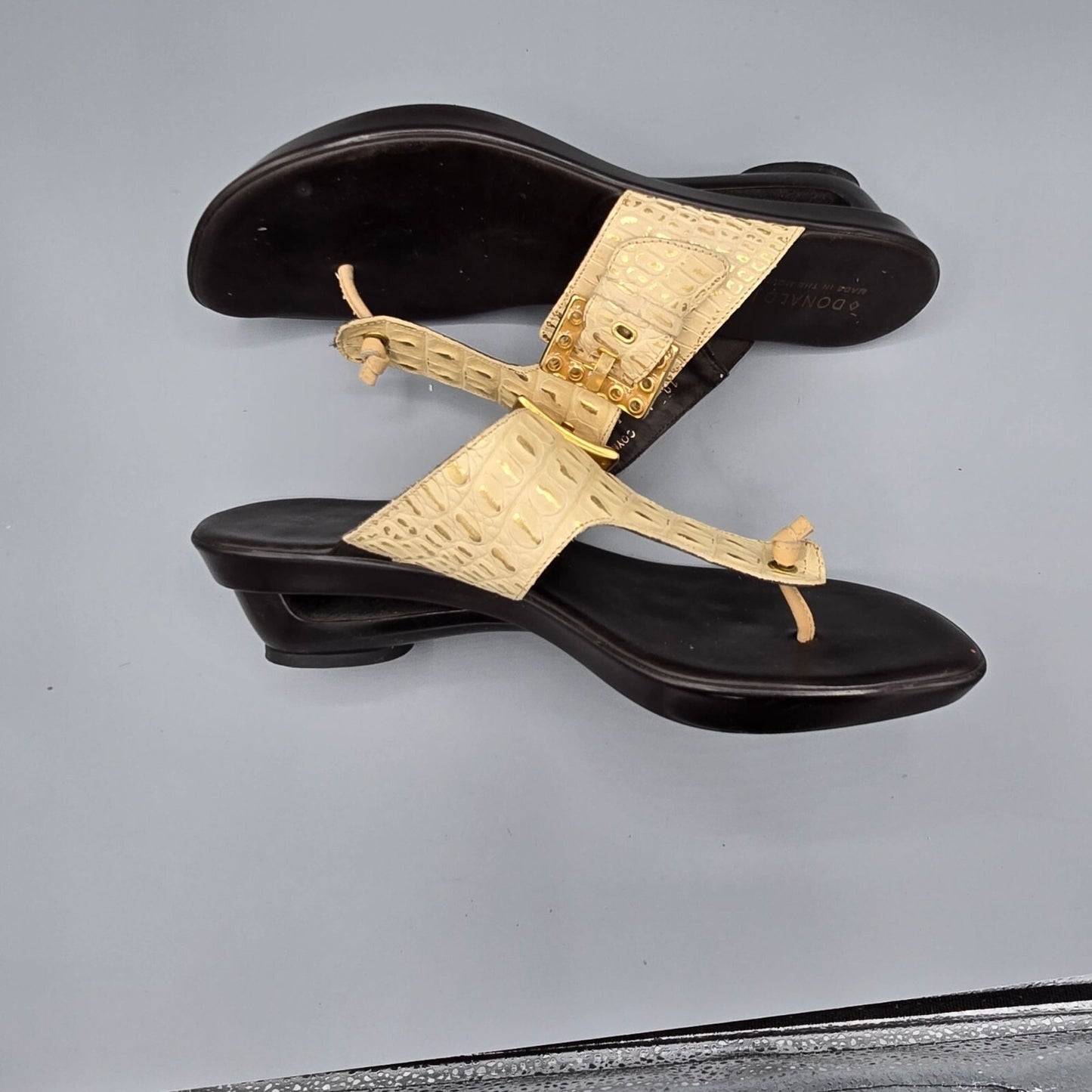 Donald J Pliner Women's Made in Italy Beige Croc Embossed Leather Sandals (10M)