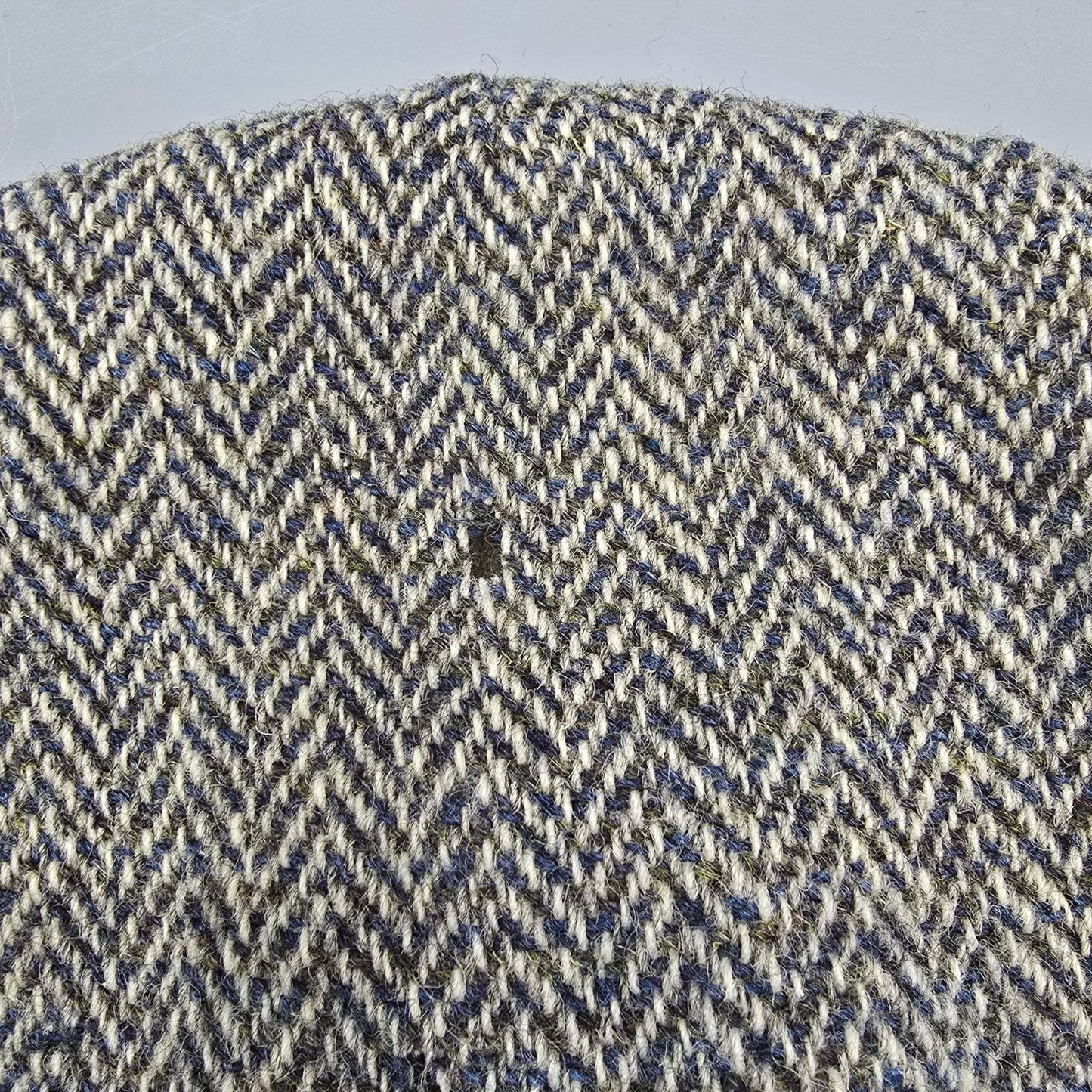 Vintage 1970s Harris Tweed Made in Scotland Herringbone Wool Flat Cap (US 7 1/8)