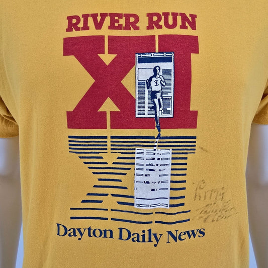 Vintage 1988 Dayton Daily News River Run XI Autographed Yellow T-Shirt (M)