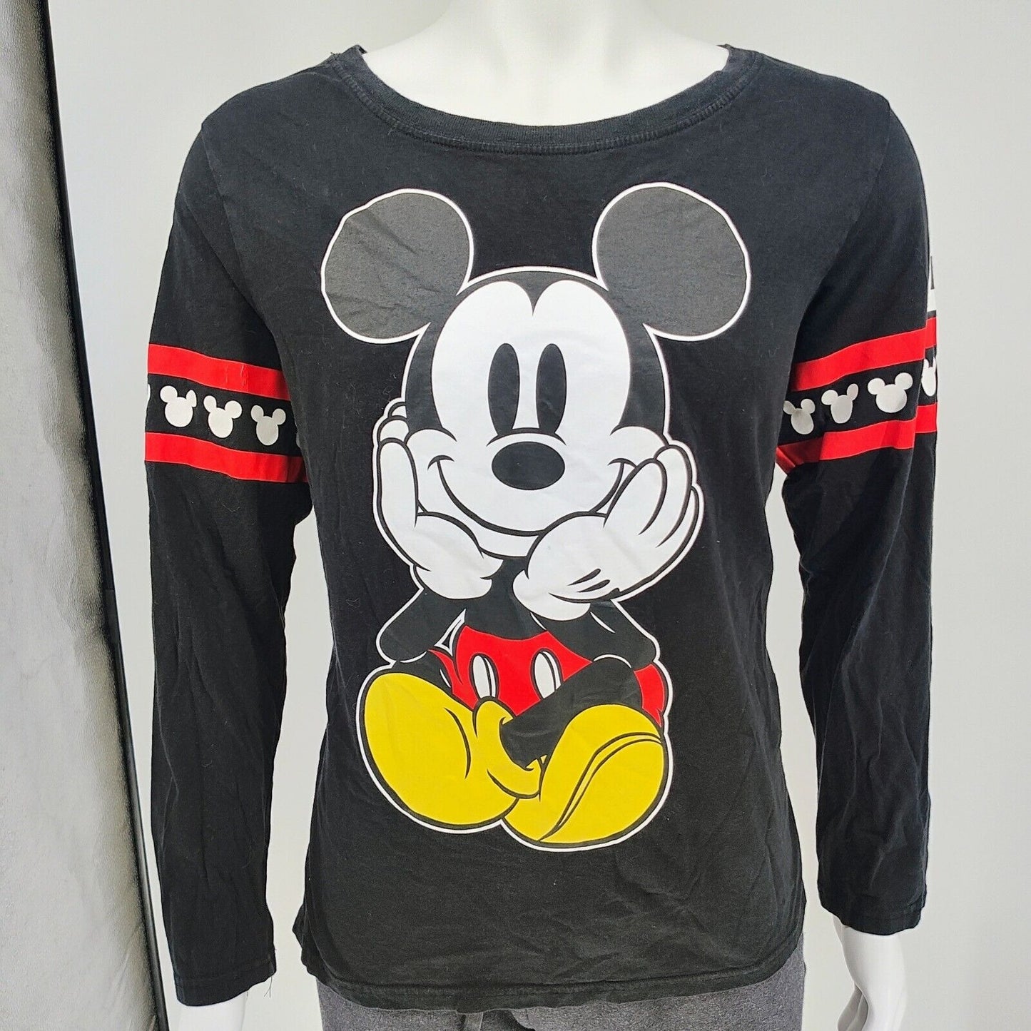 Disney Mickey Mouse "Just Sittin" Long-Sleeved Graphic T-Shirt (Juniors XL)
