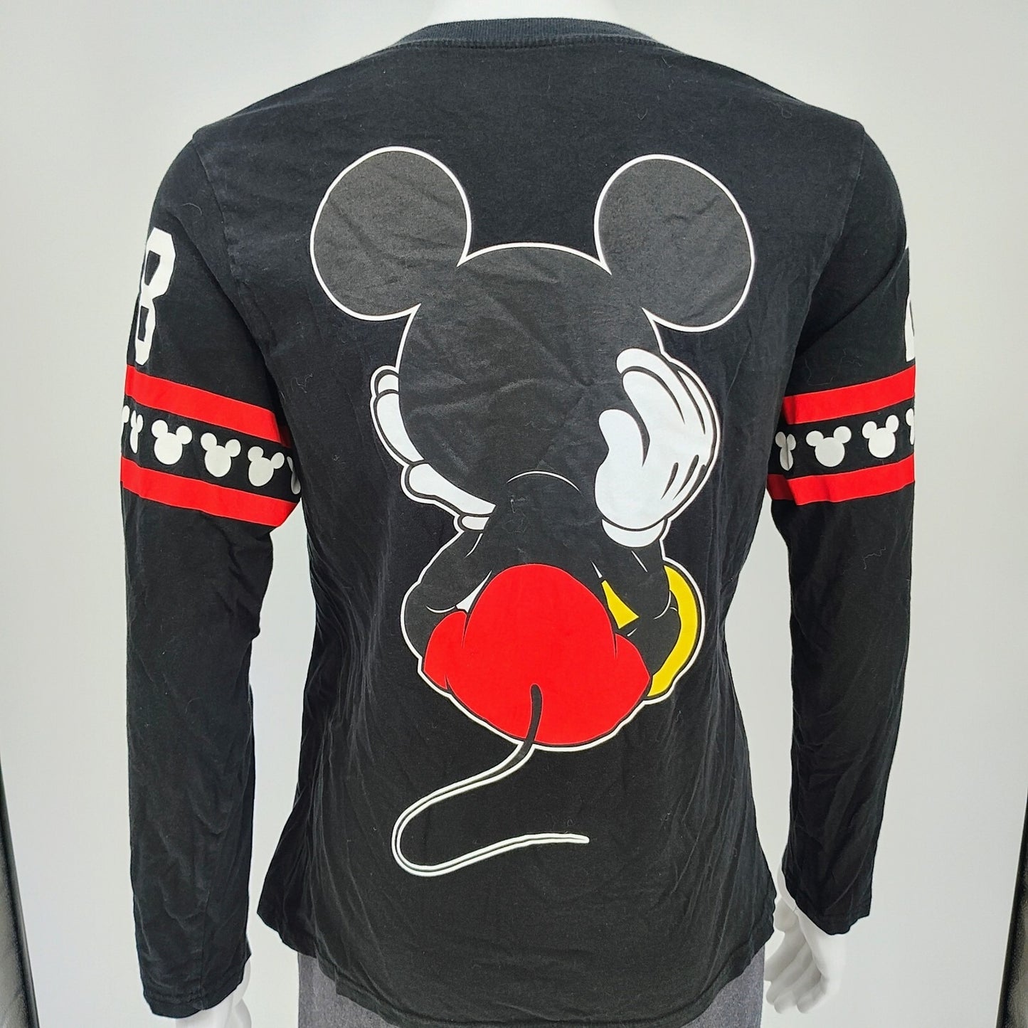 Disney Mickey Mouse "Just Sittin" Long-Sleeved Graphic T-Shirt (Juniors XL)
