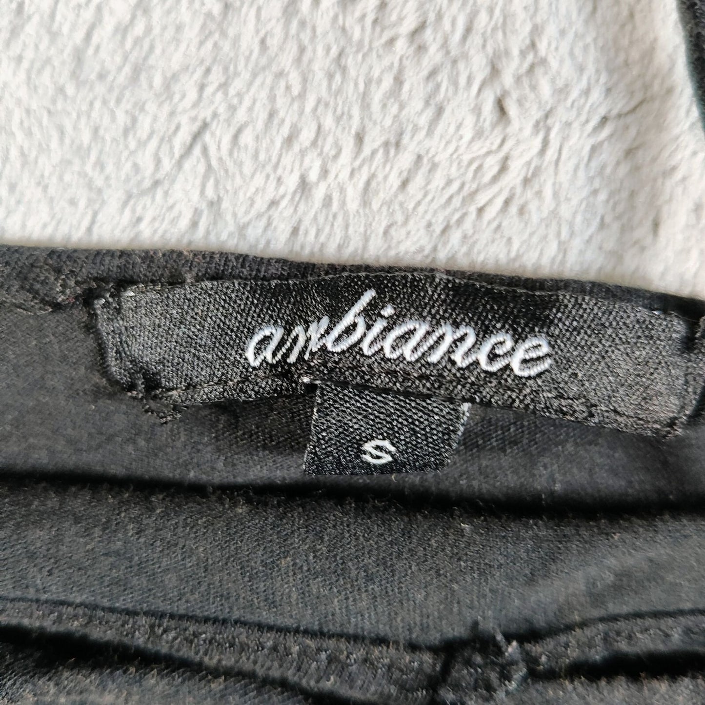 Ambiance Womens Black Cutout Neck Cotton & Modal Blend Top (Size Small)