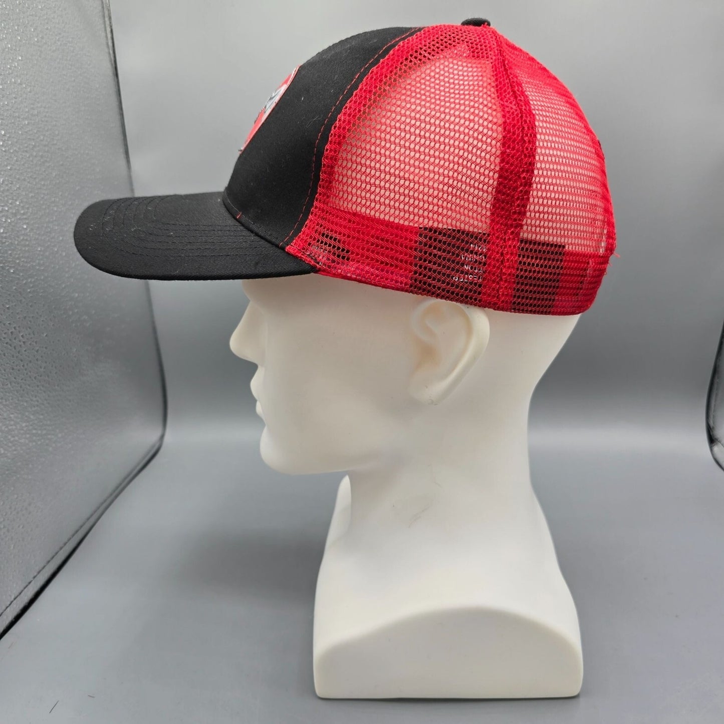Bacardi Marca De Fabrica Bat Logo Red & Black Mesh Snapback Hat *Fair Condition