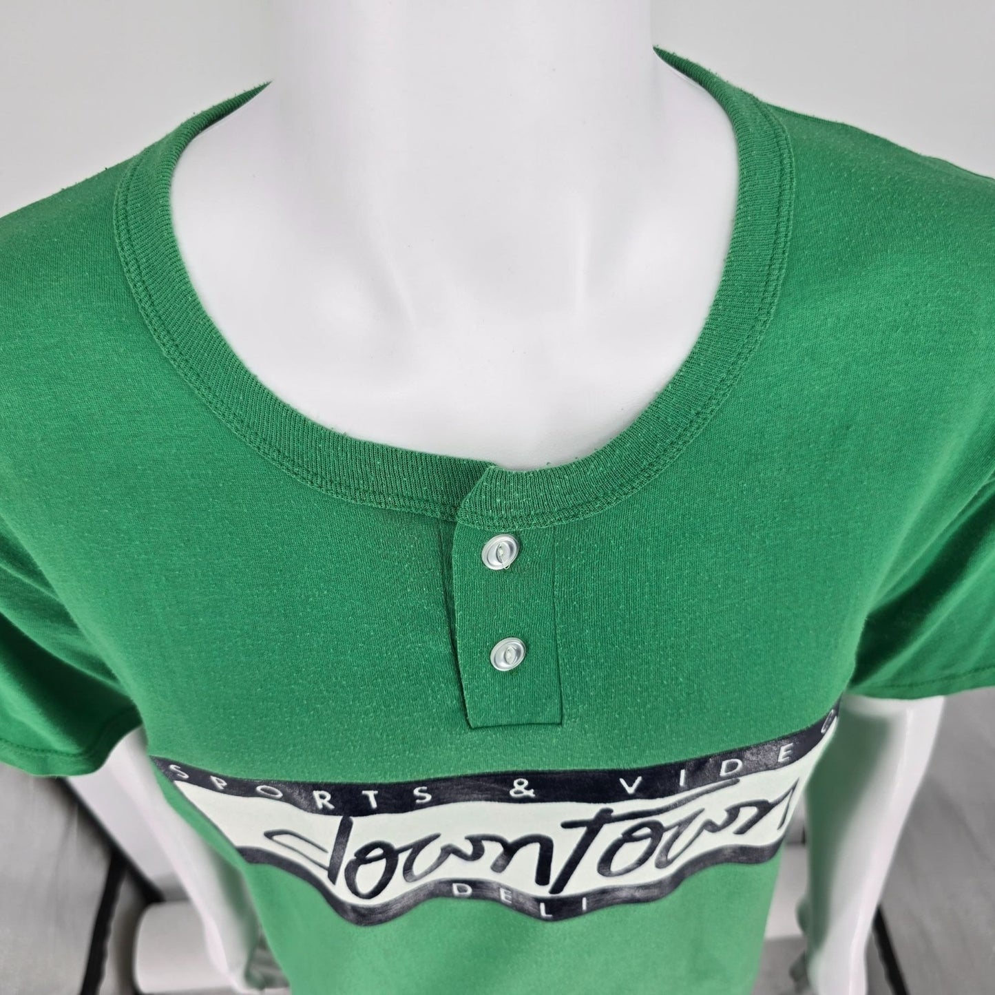Vintage 1990s Russell Athletic Downtown Deli Sports & Video #1 T-Shirt (L/XL)