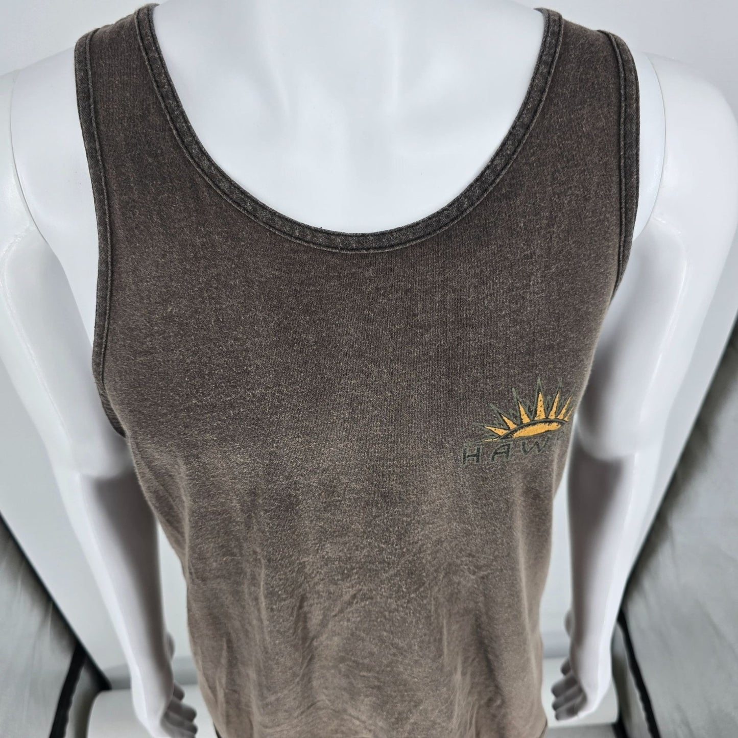 Vintage Y2K AAA Hawaiian Island Map Faded Brown Tourist Souvenir Tank Top (2XL)