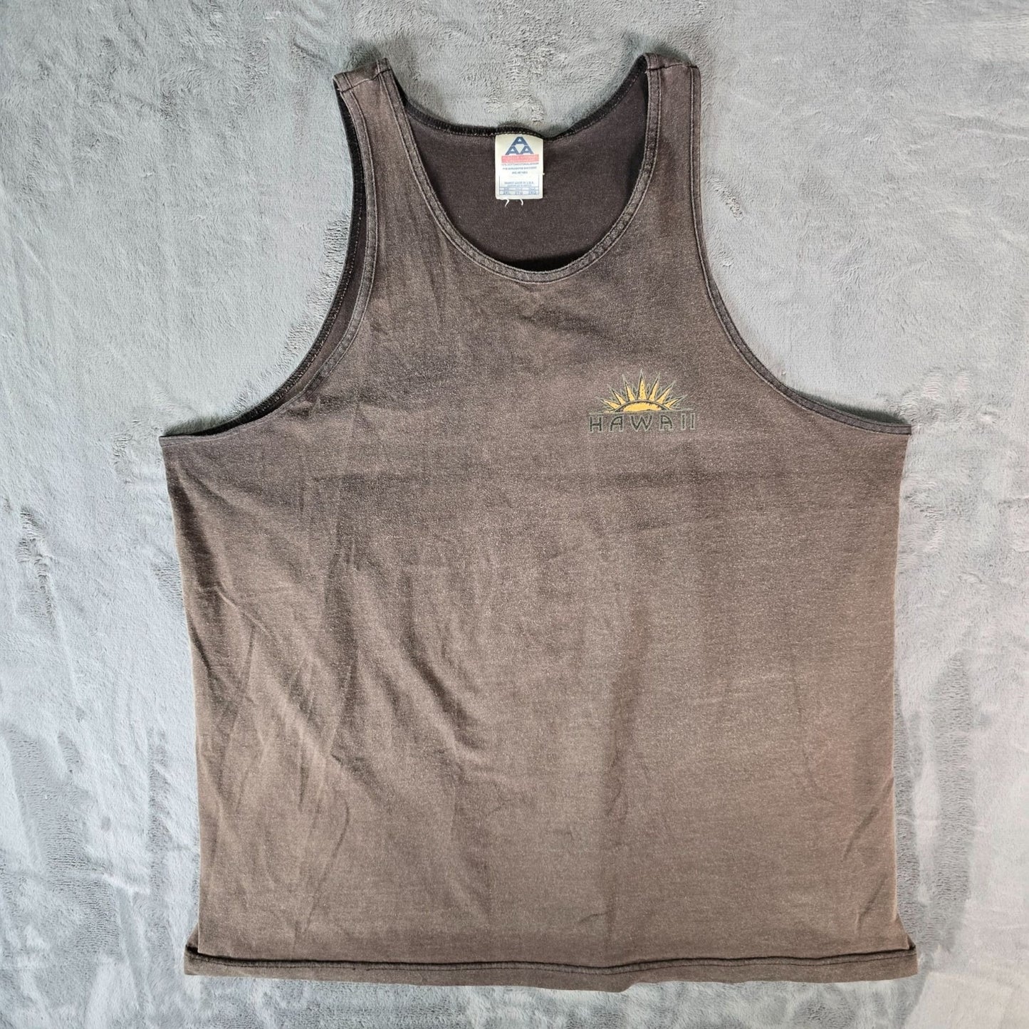 Vintage Y2K AAA Hawaiian Island Map Faded Brown Tourist Souvenir Tank Top (2XL)
