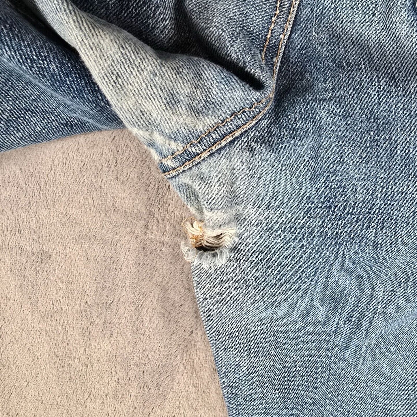 Vintage Early 1980s Calvin Klein Mens Distressed Straight Leg Blue Jeans (29x33)