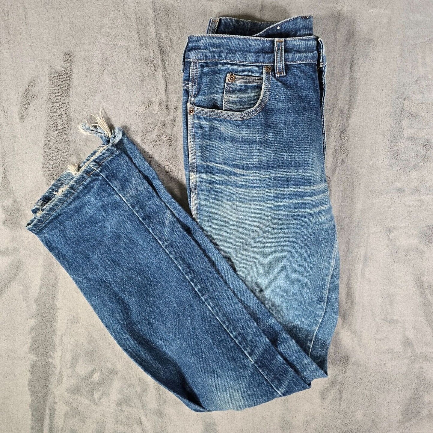Vintage Early 1980s Calvin Klein Mens Distressed Straight Leg Blue Jeans (29x33)