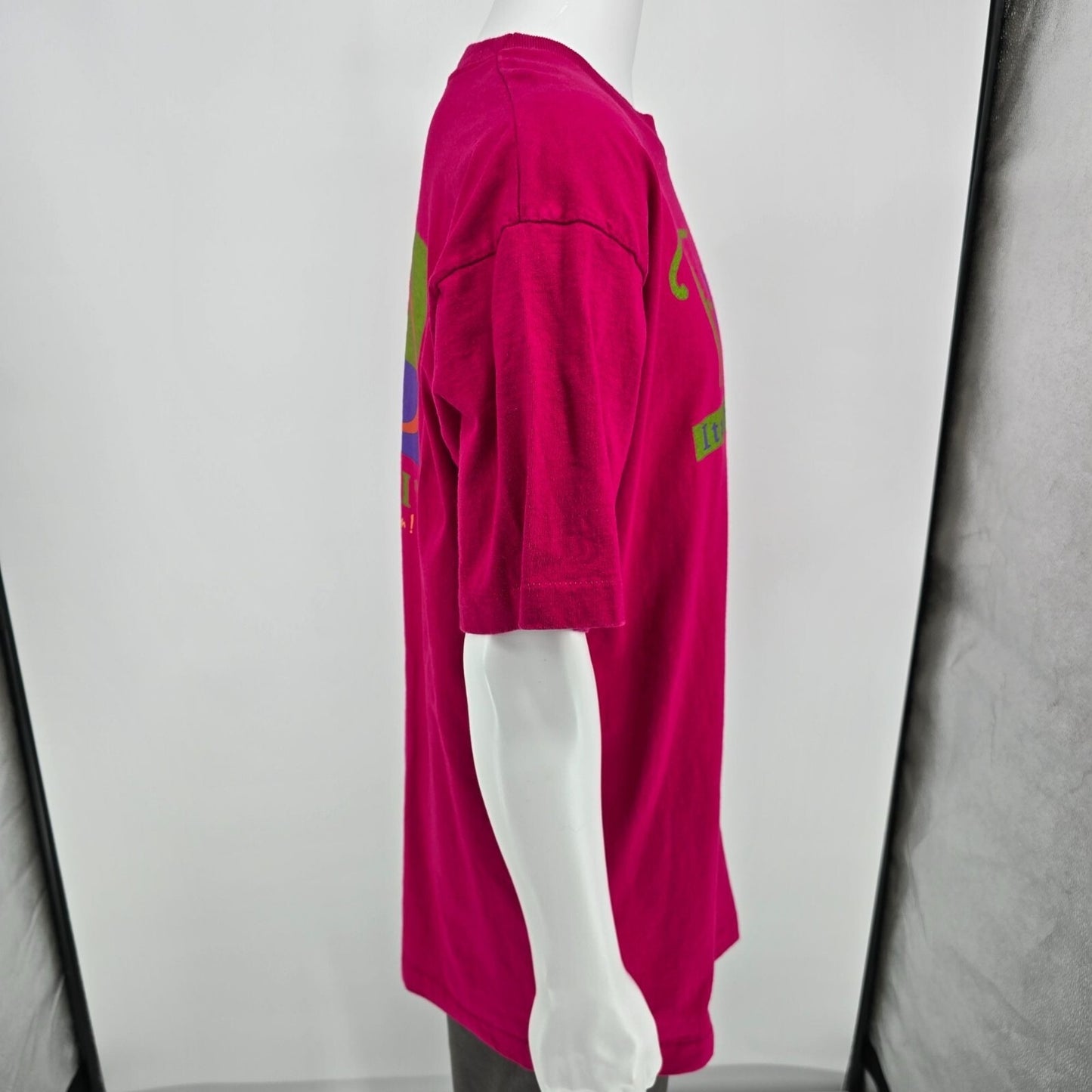 Vintage 1990s Fazoli's "Italian can be fun!" Single Stitch Fuschia T-Shirt (XL)