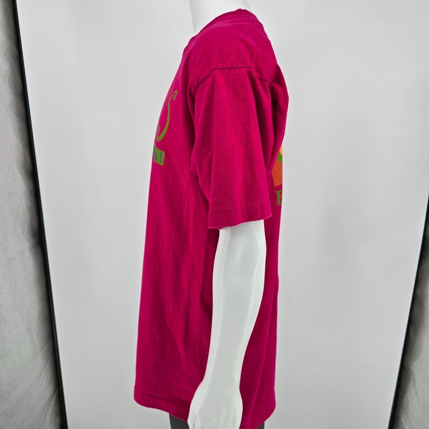 Vintage 1990s Fazoli's "Italian can be fun!" Single Stitch Fuschia T-Shirt (XL)