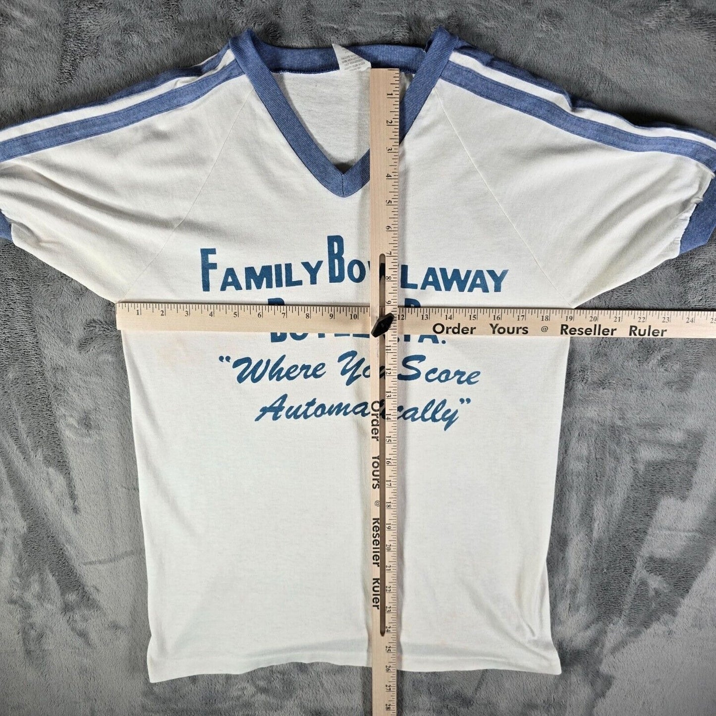 Vintage 1980s Bantam Family Bowlaway Butler, PA. Jersey-Style Bowing T-Shirt (M)