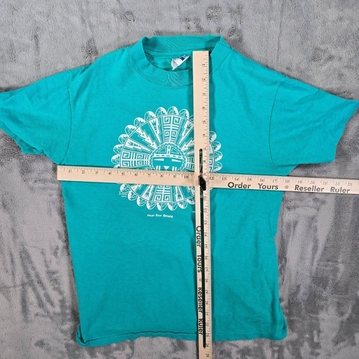 Vintage 1980s Single Stitch Hanes Beefy-T Hopi Sun Shield Teal T-Shirt (XS/S)