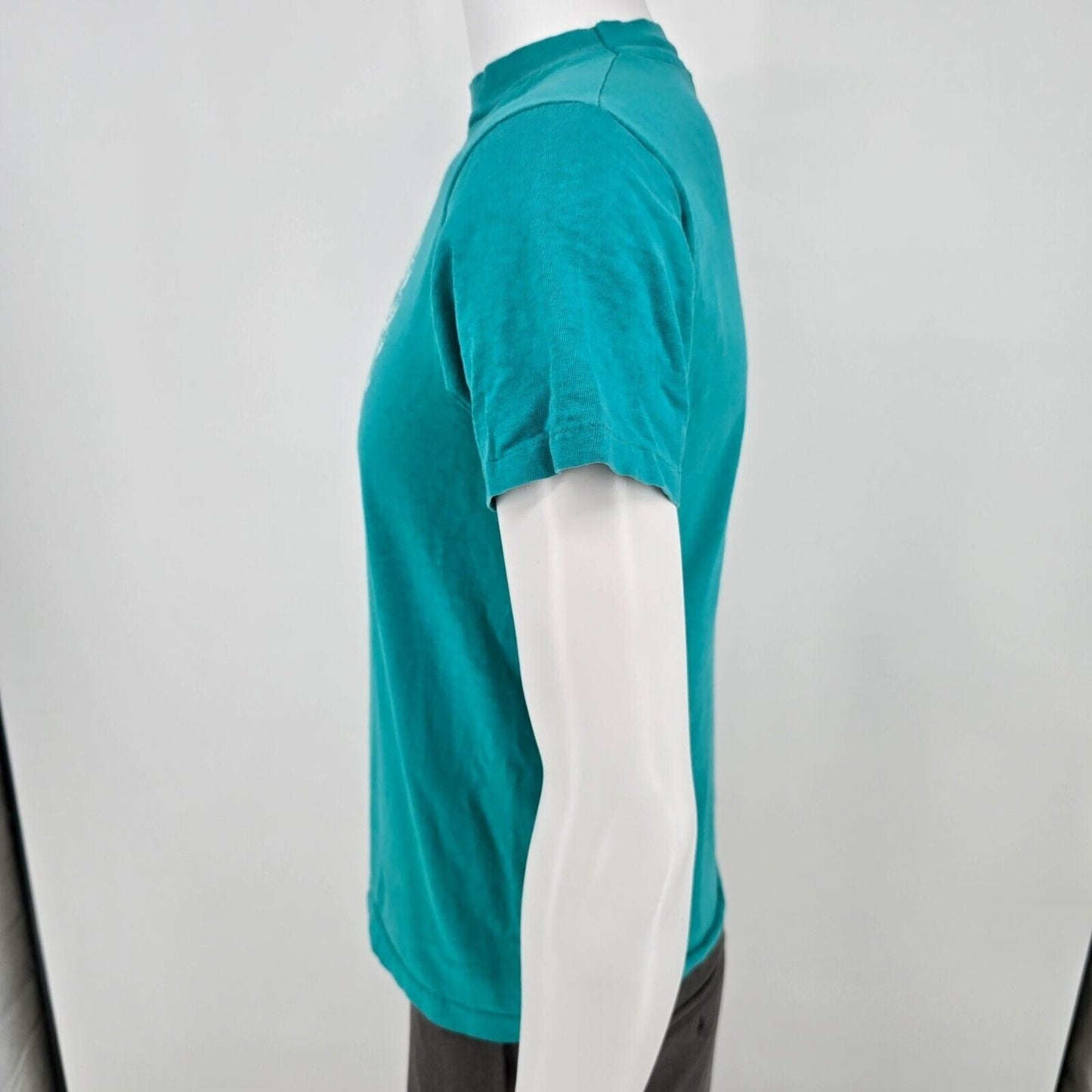 Vintage 1980s Single Stitch Hanes Beefy-T Hopi Sun Shield Teal T-Shirt (XS/S)