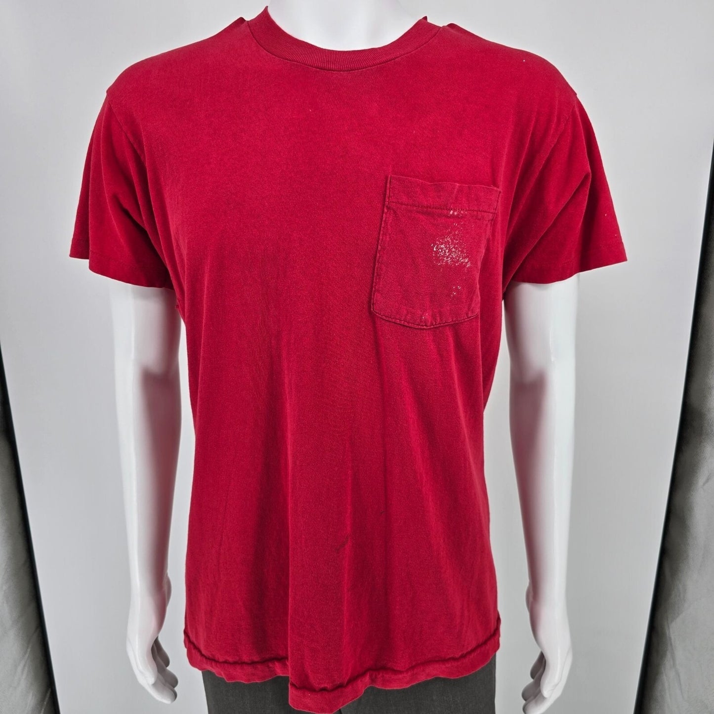 Vintage Distressed 1970s Single Stitch Blank Red Selvedge Pocket T-Shirt (M/L)