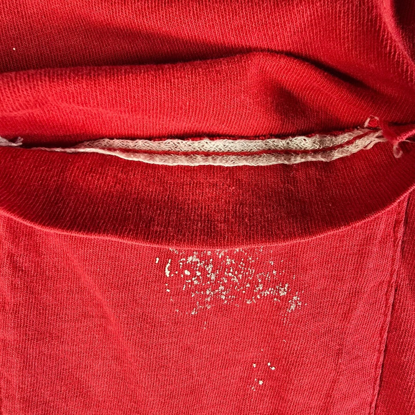 Vintage Distressed 1970s Single Stitch Blank Red Selvedge Pocket T-Shirt (M/L)