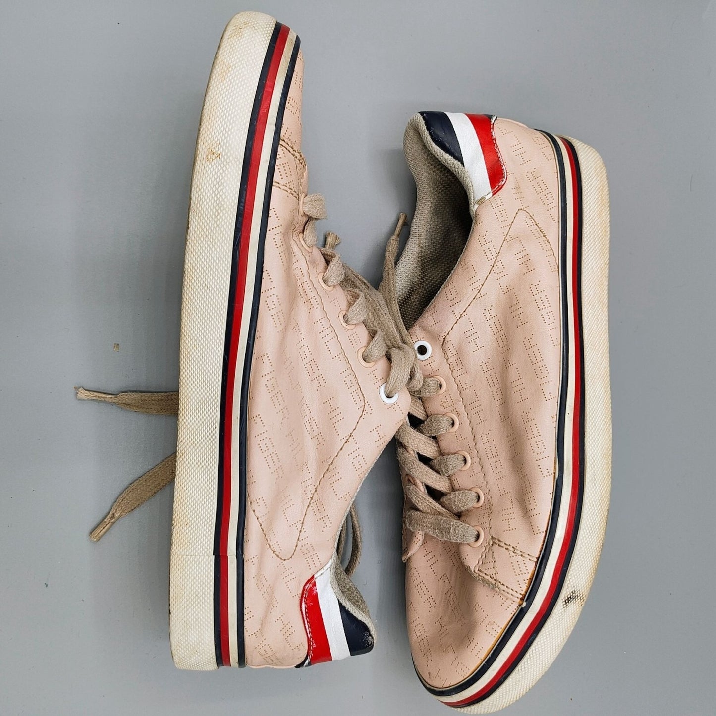 Tommy Hilfiger Women's Falcor Lingerie Pink Faux Leather Low Top Sneakers (9M)