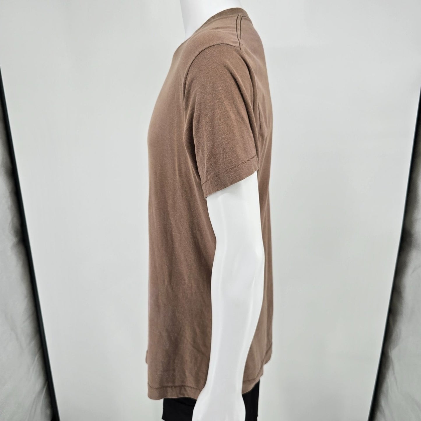 Distressed Vintage 1990s BVD Faded Brown Grunge Single Stitch Blank T-Shirt (L)