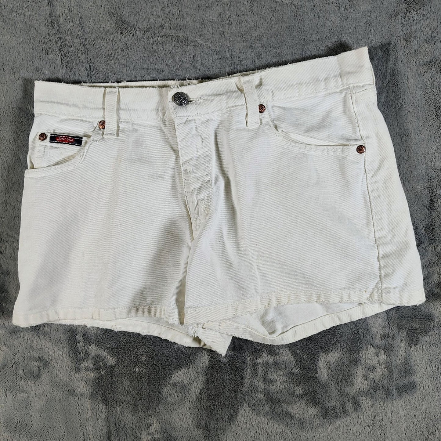 Just USA Authentic Jeanswear Women's White Denim Shorts (M) *Fair Condition*