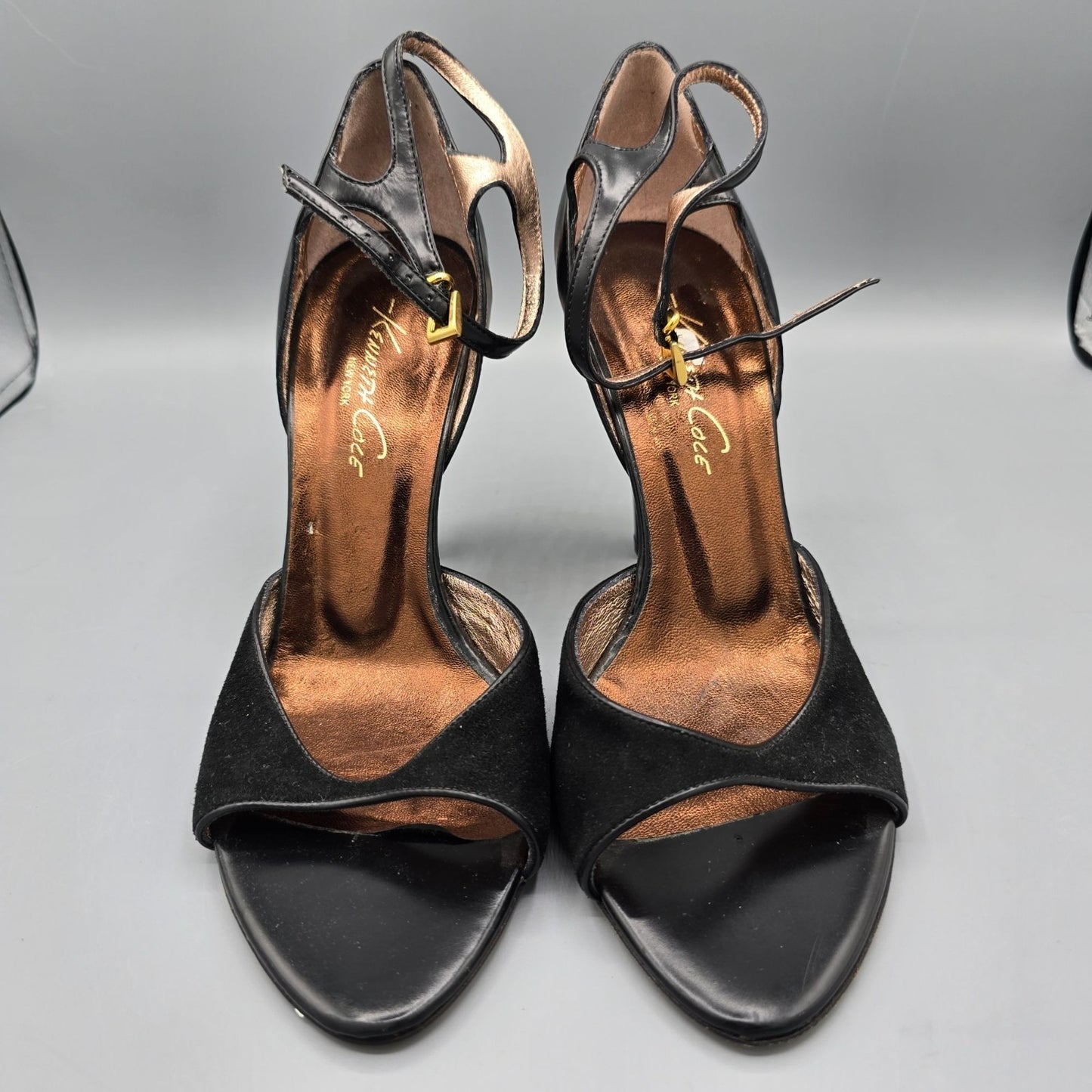 2000s Kenneth Cole New York "Two 2 Tango" Made in Italy D'Orsay Heels (8.5M)
