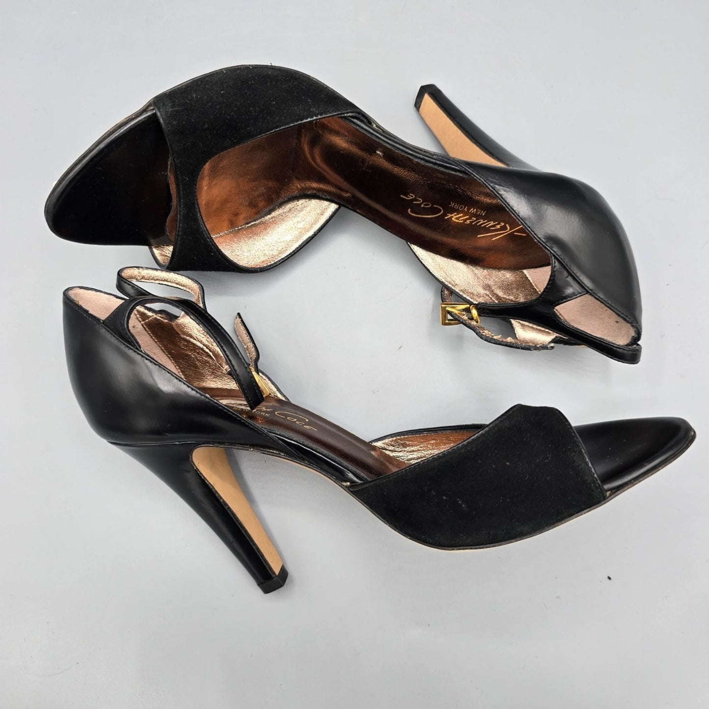 2000s Kenneth Cole New York "Two 2 Tango" Made in Italy D'Orsay Heels (8.5M)