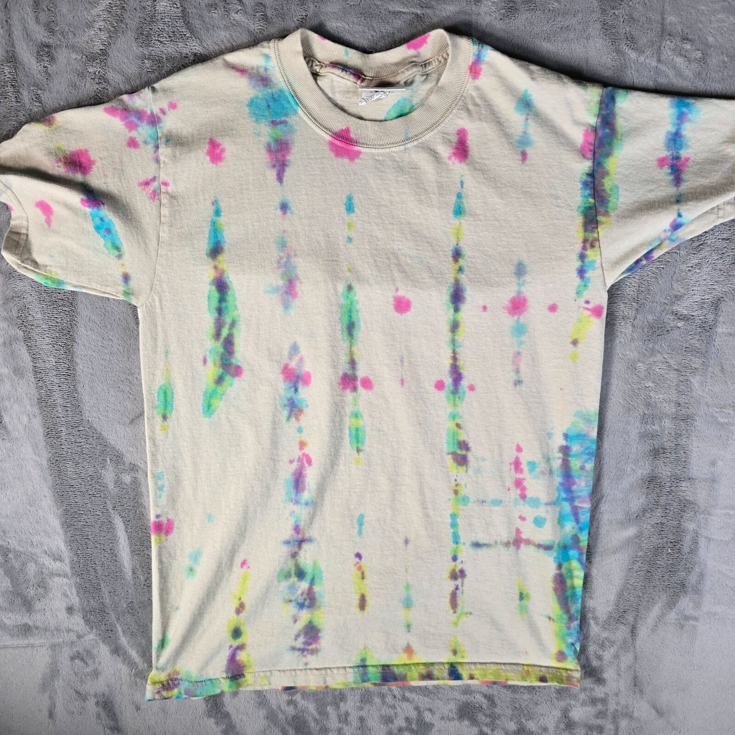 Vintage Y2K/2000s Walt Disney World Beige All Over Tie-Dye Pattern T-Shirt (M)