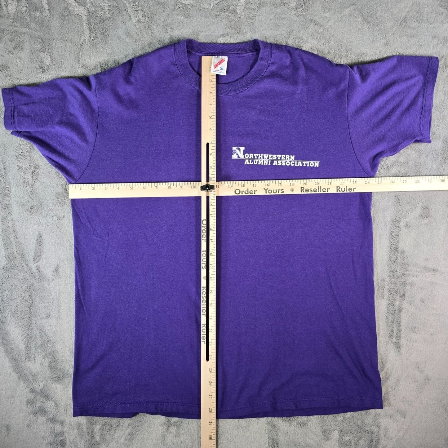 Vintage 1990s Jerzees Northwestern University Alumni Association T-Shirt (XL)