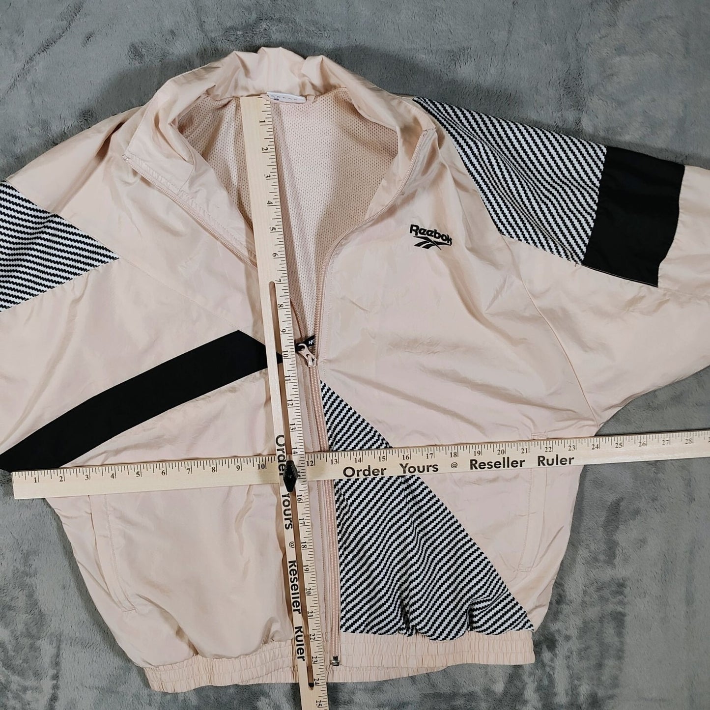 Reebok Classic Women's Black and Buff EB5071 Zip-Up Windbreaker Track Jacket (M)