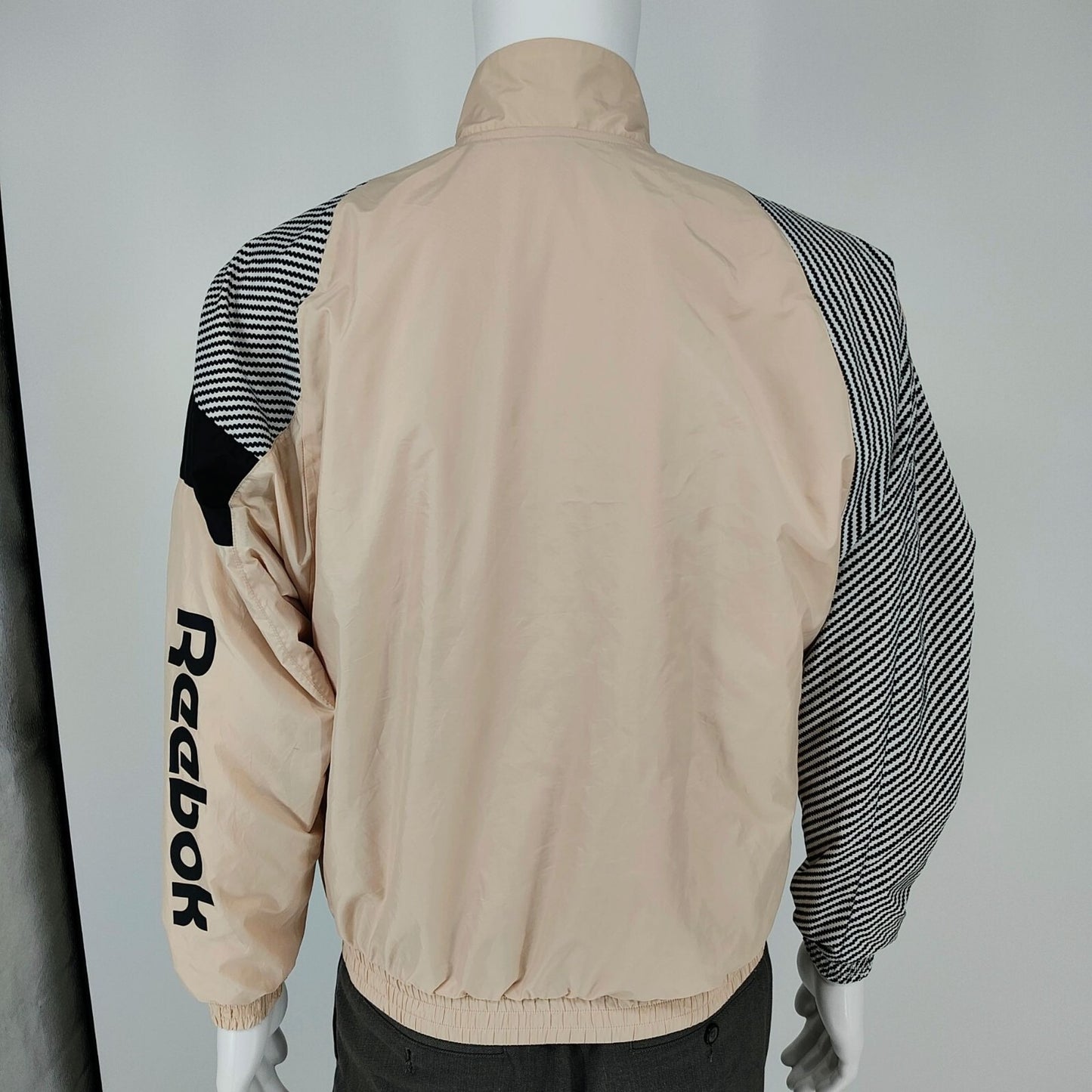Reebok Classic Women's Black and Buff EB5071 Zip-Up Windbreaker Track Jacket (M)