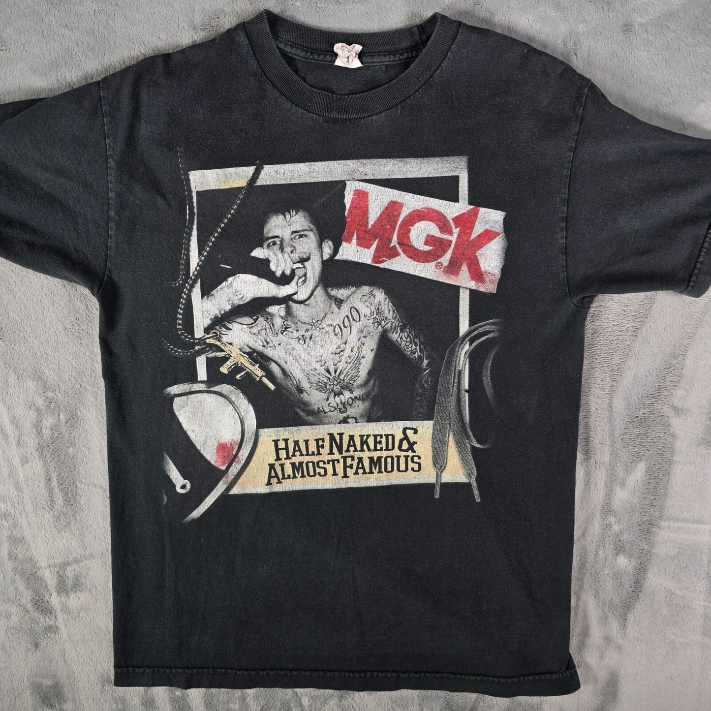 Distressed 2012 Machine Gun Kelly Half Naked & Almost Famous Tour T-Shirt (M)
